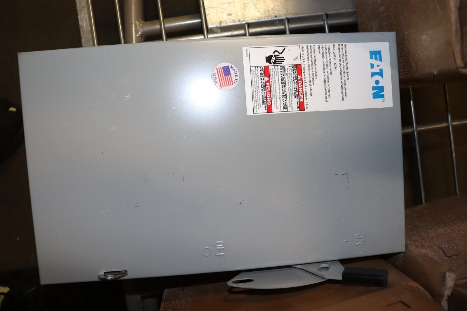 60 Amp 240 Volt 3 Pole Eaton DG322UGB Safety Switch