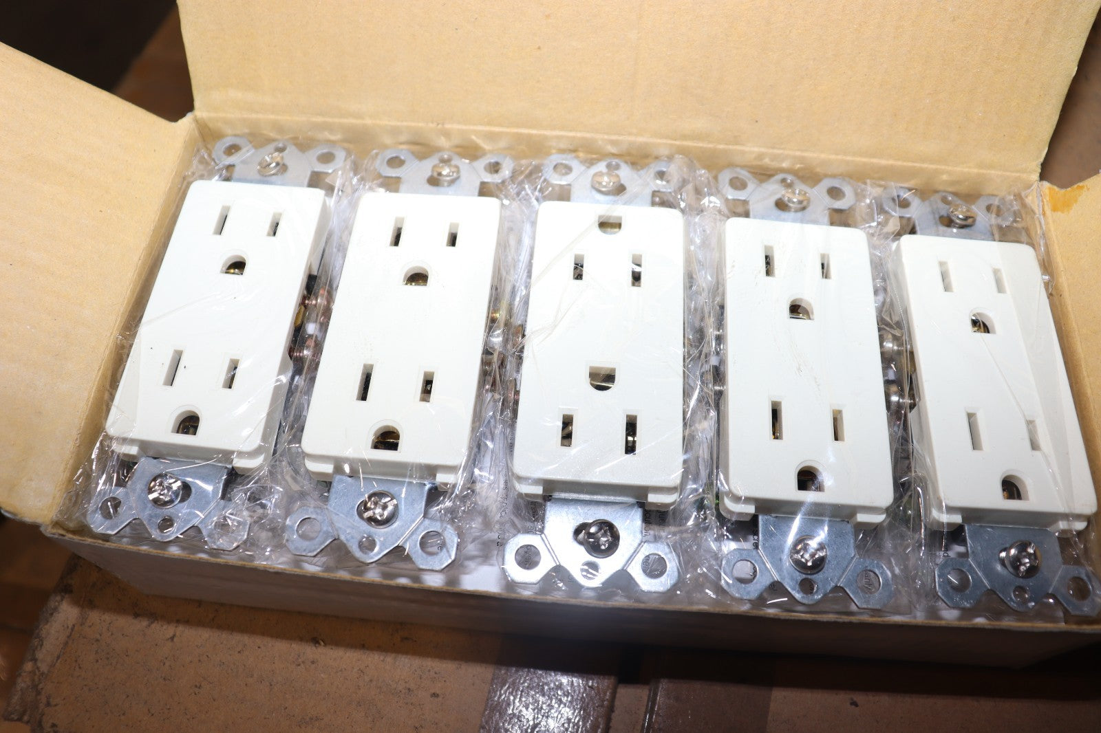 10 Light Almond Decorator Receptacles Duplex Outlet 5-15R 15A 125V