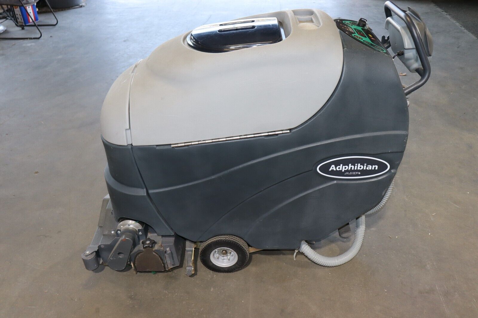 Nilfisk Advance Adphibian Floor Scrubber 56317000, VERY Low Hours, Clean