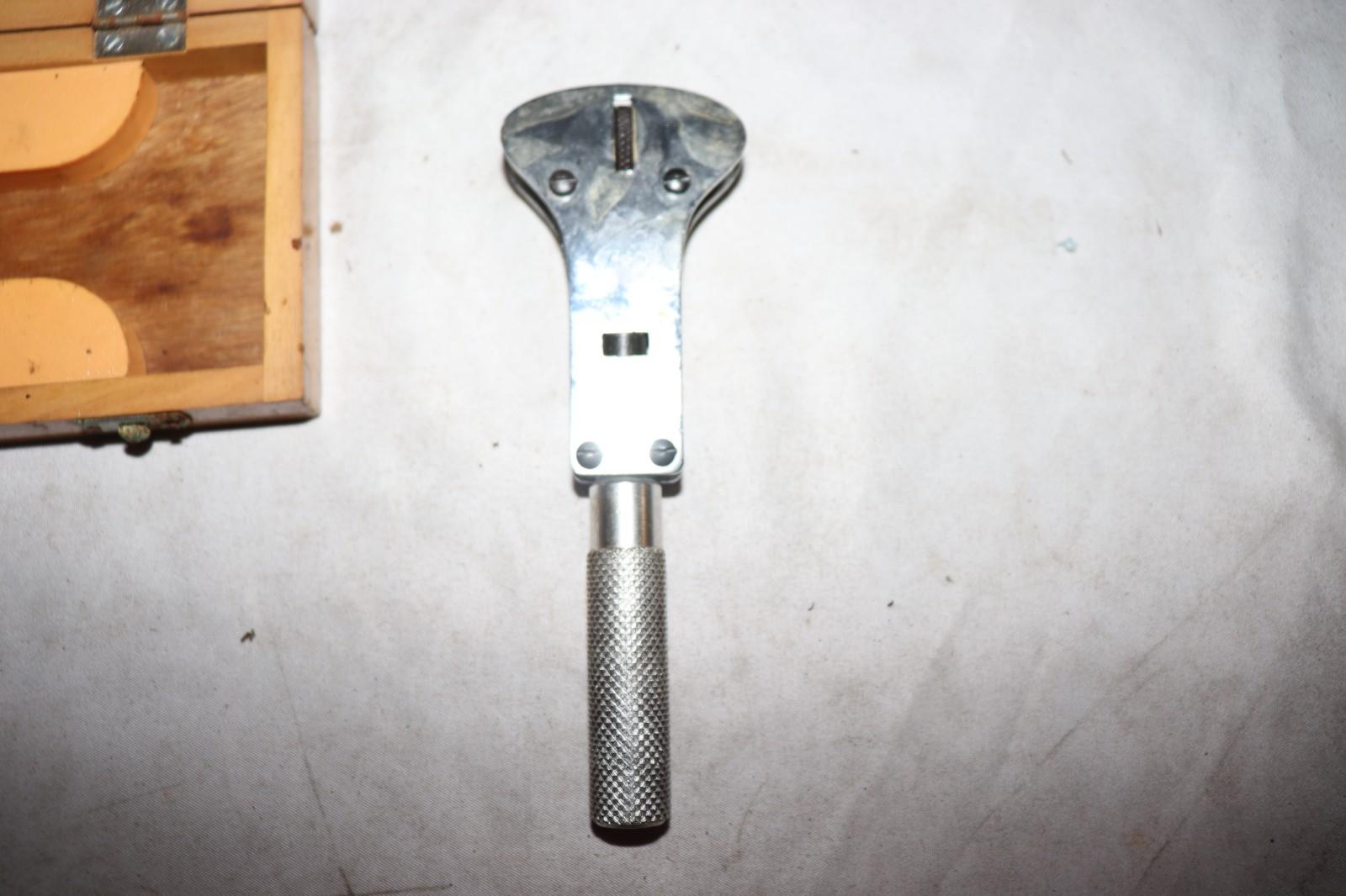 Watch Repair Tool Kit 3 Point Wrench Screw Case Remover Tool Case Opener, Used