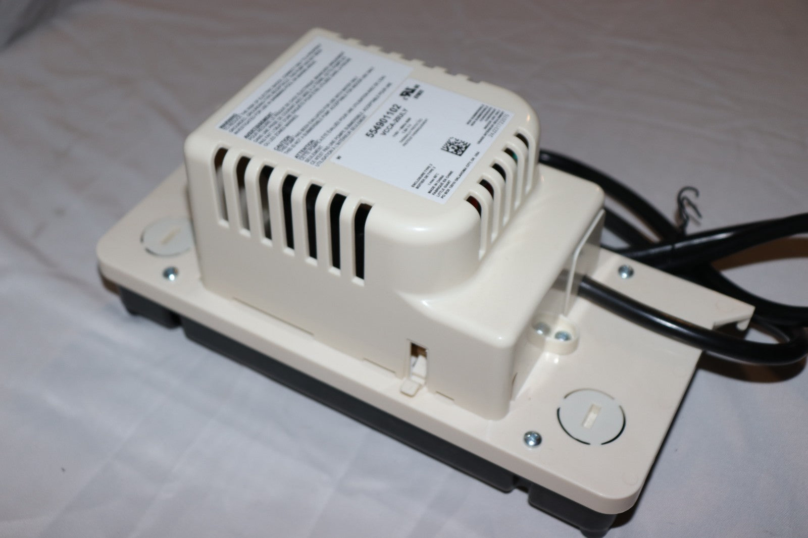 VCCA-20ULY Series 115-Volt Low Profile Condensate Removal Pump, New