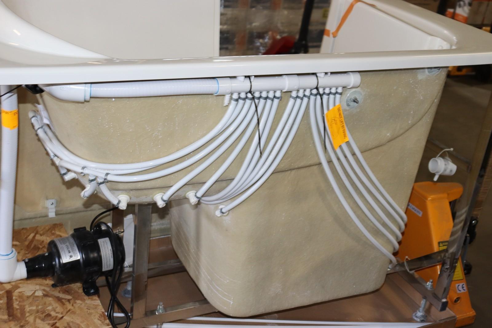 American Standard 60" Alcove Fiberglass Air Walk in Tub w/ Left Drain, White