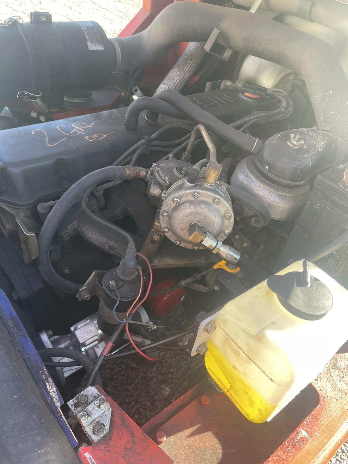 Kalmar AC C100BX, 3700 Hours, 10,000 LB Forklift, w/ side Shift, 3 Stage, LP