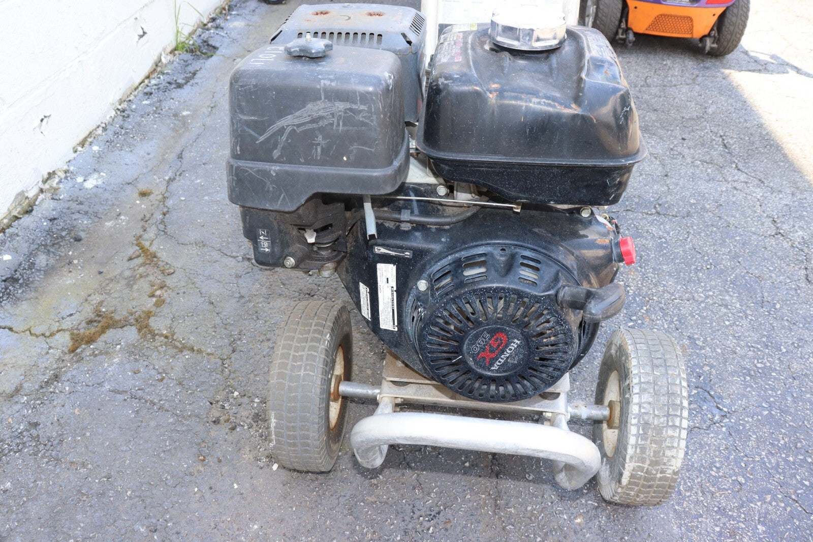 Mi-T-M Professional 4000 PSI Honda 390CC Motor Pressure Washer, Great Shape
