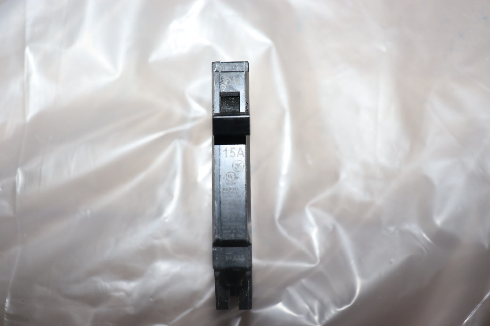 GE THQP115 15A 120V 1 POLE TYPE TQP CIRCUIT BREAKER