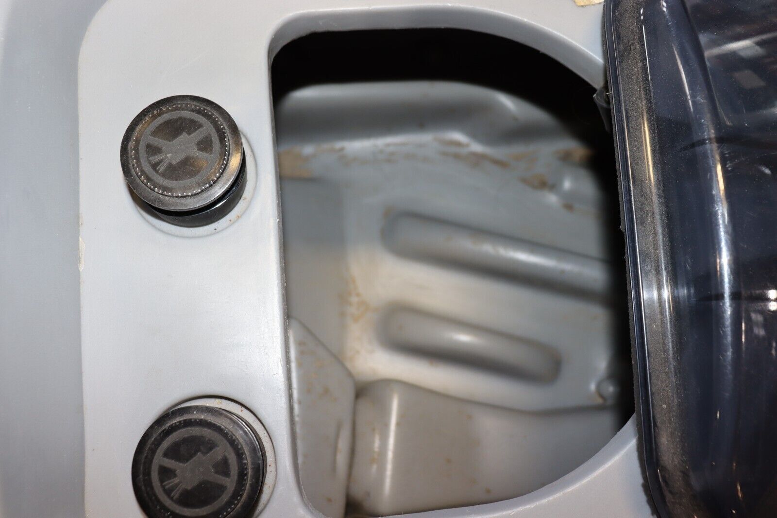 Nilfisk Advance Adphibian Floor Scrubber 56317000, 217 Hours, Clean