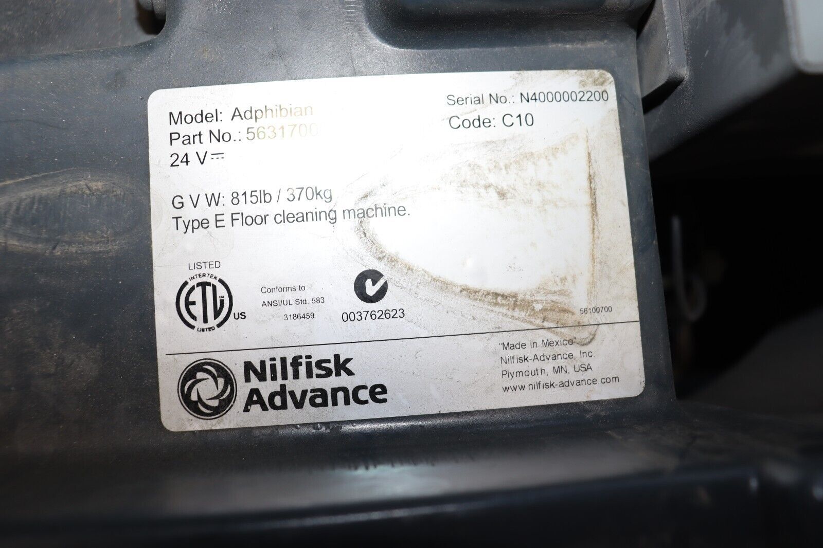 Nilfisk Advance Adphibian Floor Scrubber 56317000, 217 Hours, Clean