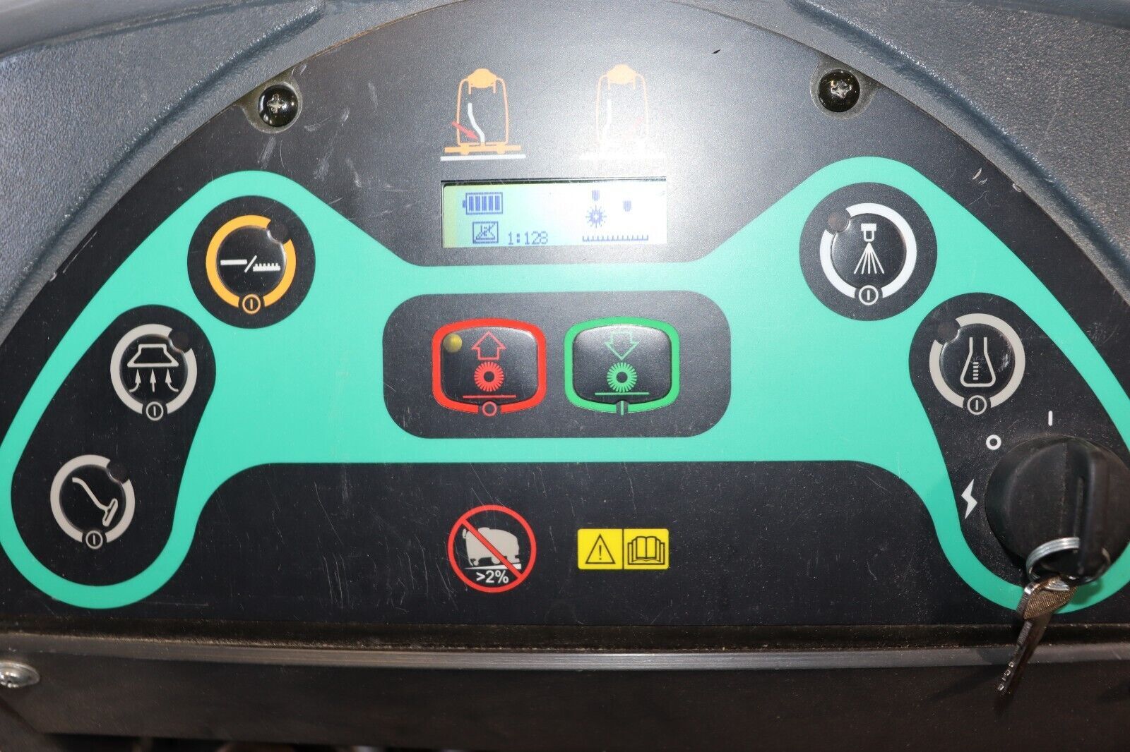 Nilfisk Advance Adphibian Floor Scrubber 56317000, 217 Hours, Clean