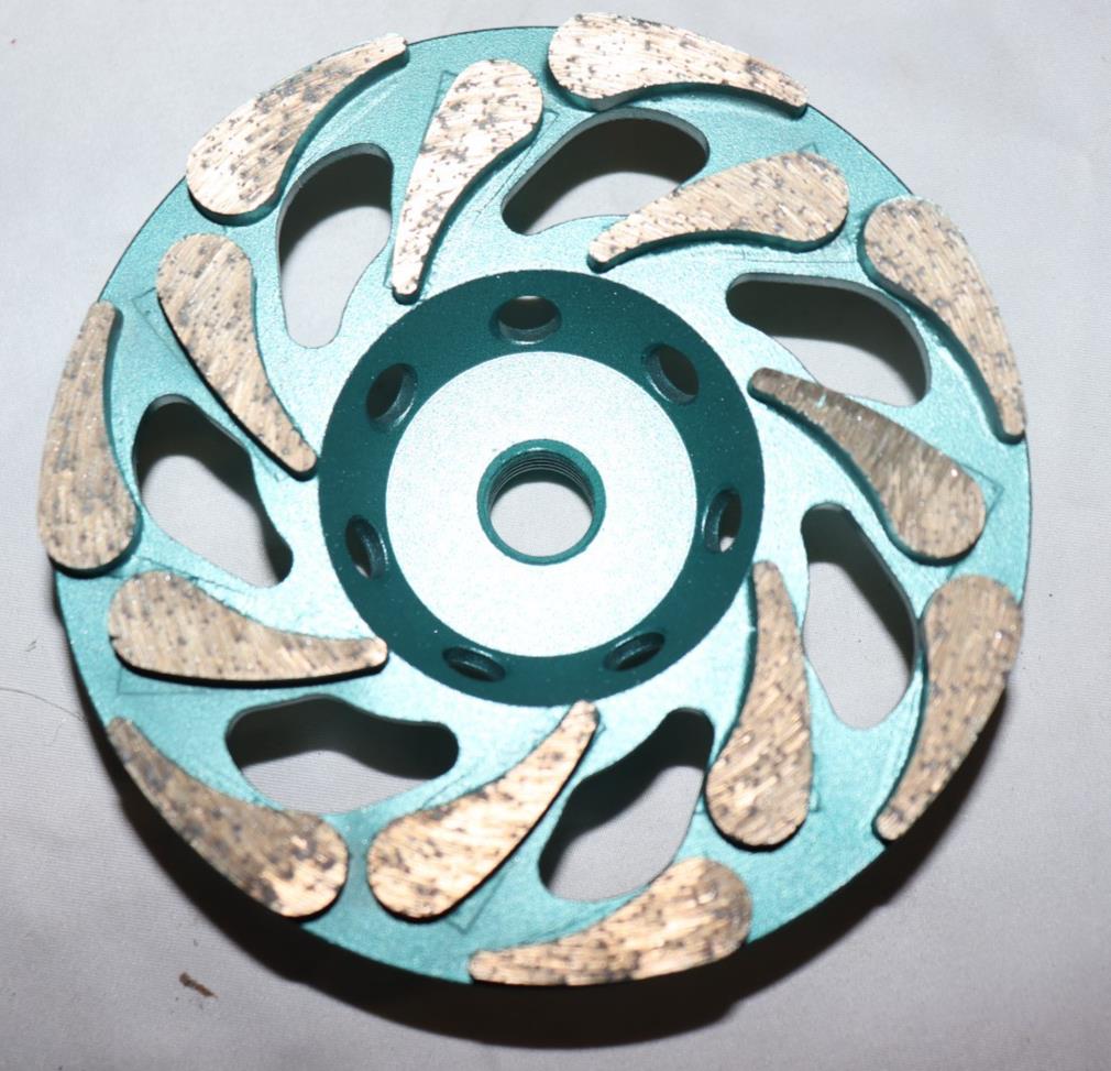 5 Inch CW5TB30 30/40 Tear Drop Diamond Grinding Wheel for Concrete, 14 Segment