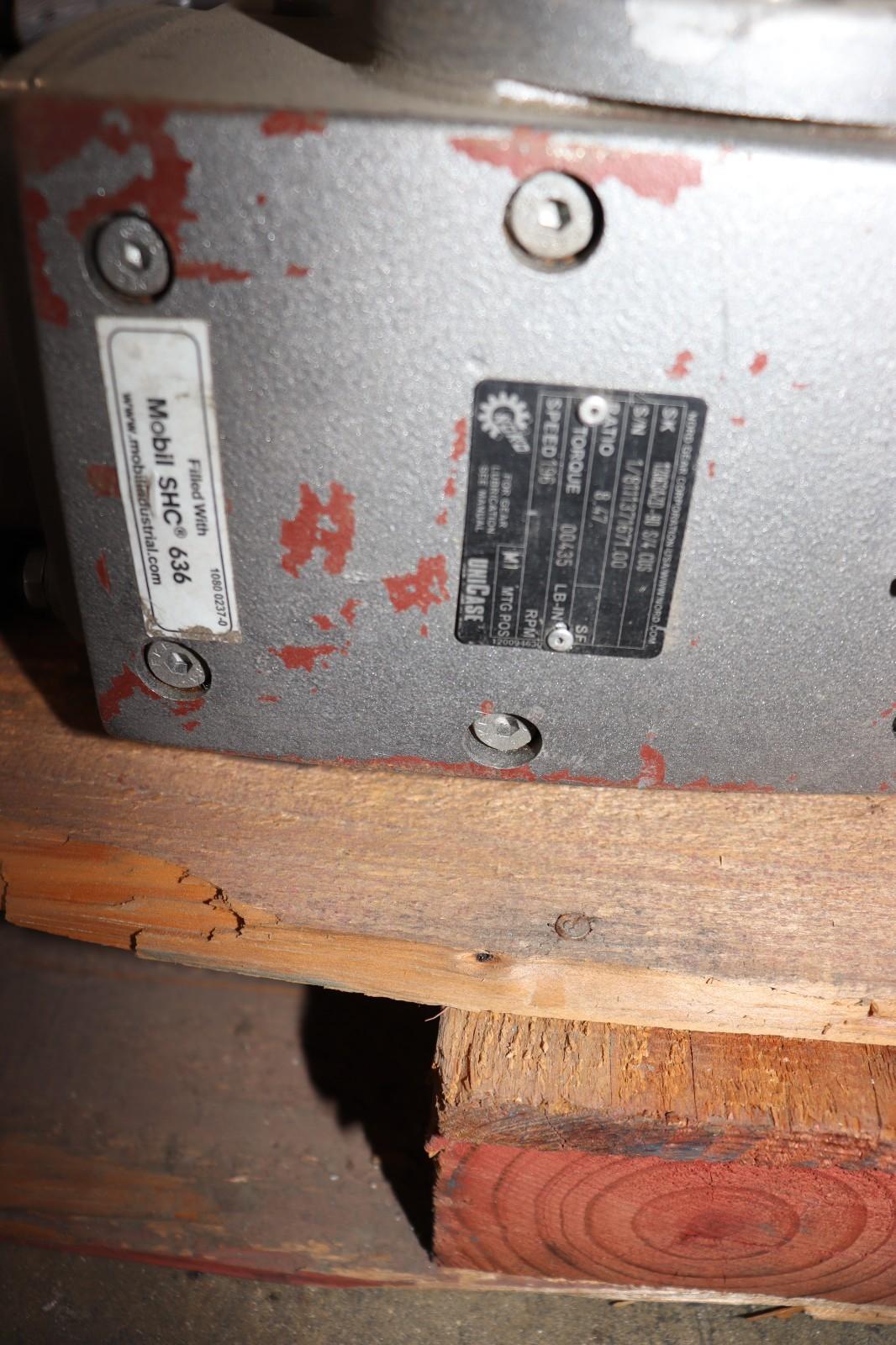Nord Gear Motor 230/460V 3 Phase, 90S/4 CUS, 8.47 Ratio, 186 RPM