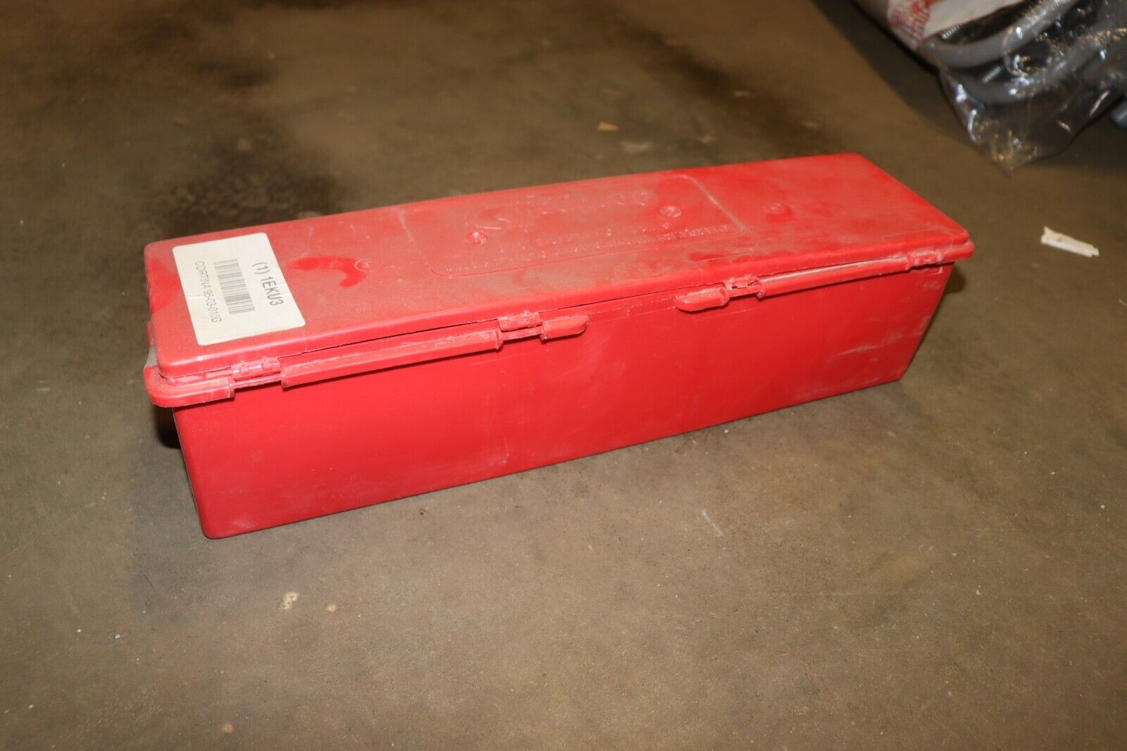 Cortina Roadside emergency kit with warning triangles - Northside Material Brokers