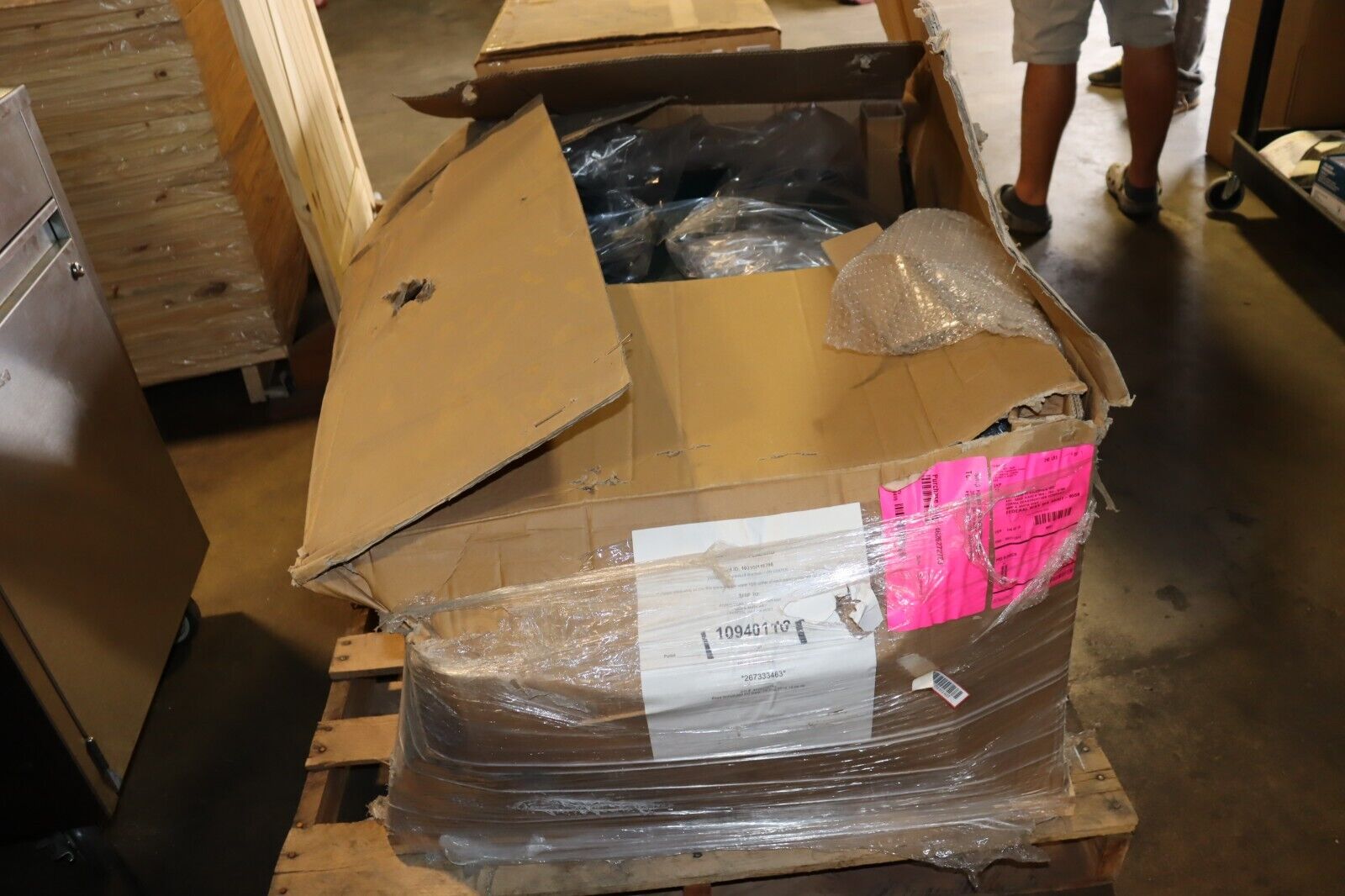 NOBLES / Tennant Walk Behind Sweeper: 34 in Cleaning Path - Northside Material Brokers