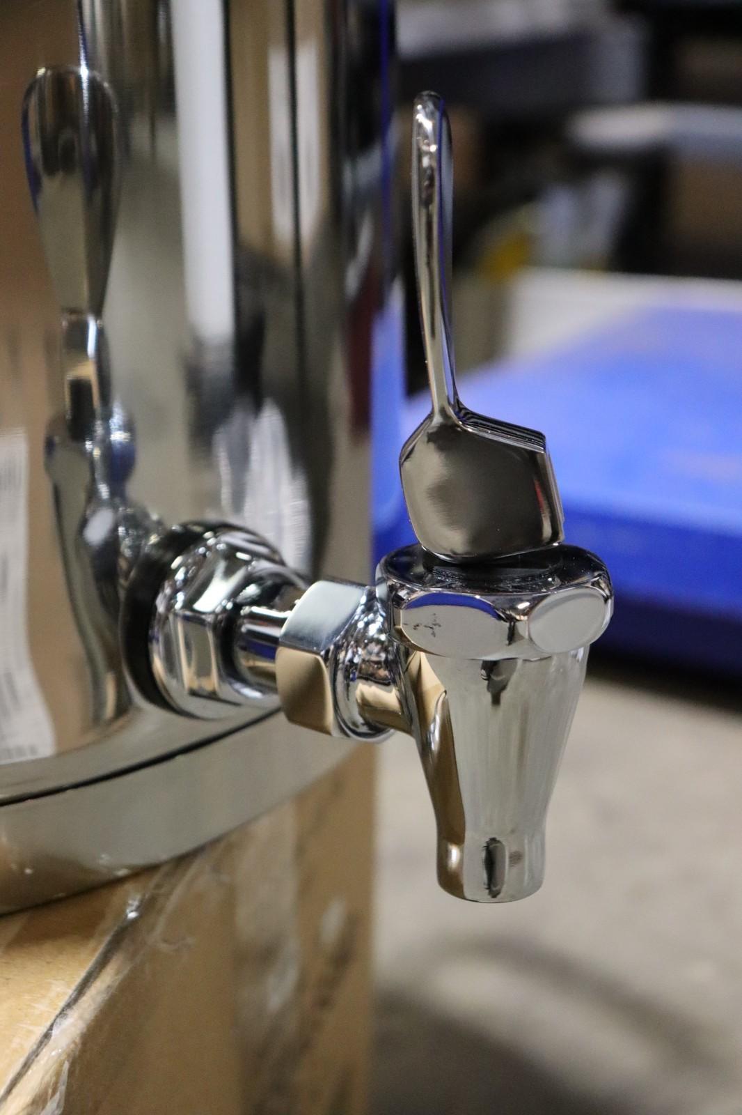 Service Ideas 5 Gal Low Volume Dispenser Thermal Coffee Urn, URN50VPSMD - Northside Material Brokers