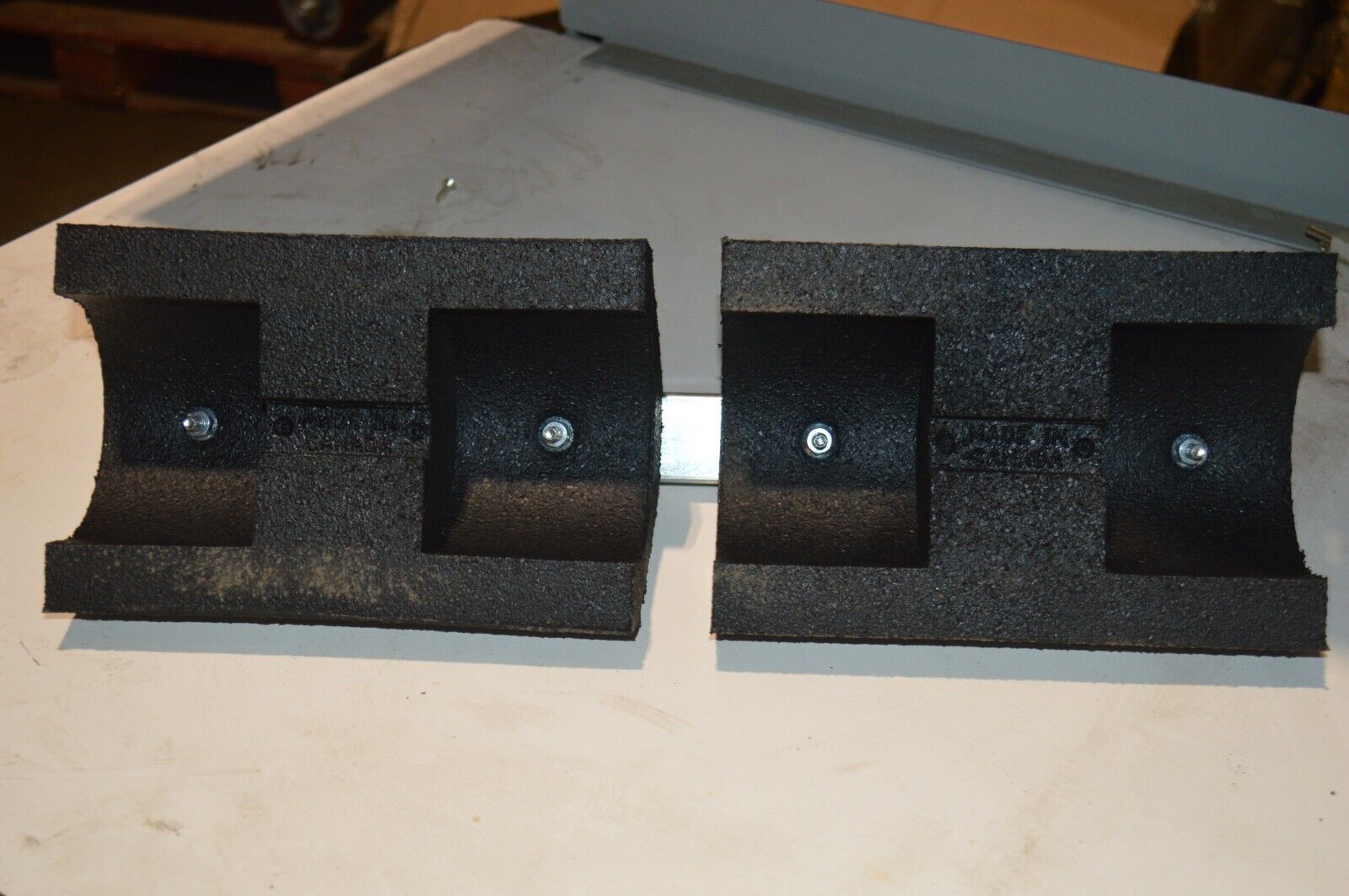 DURABLOK B-LINE ROOFTOP B46 SUPPORT FOOT BRACKET