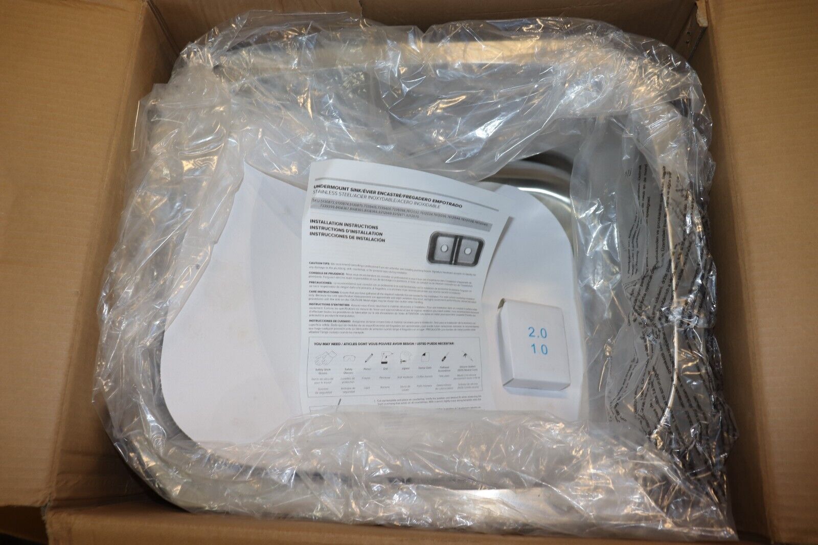 Kitchen Bar Sink 17 in x 20 in Undermount Stainless Steel PROFLO PFUC304A Plomosa