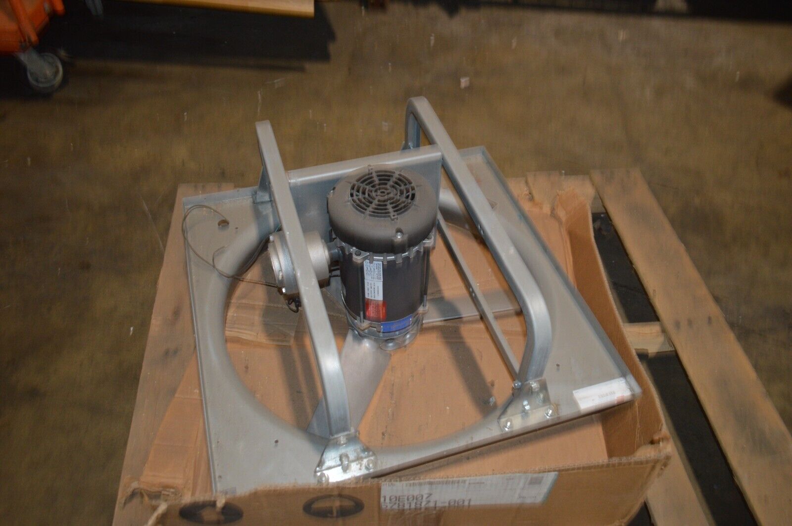 Dayton 10E007 Panel Exhaust Fan 3 Phase 208-230/460V AC 3 Blades