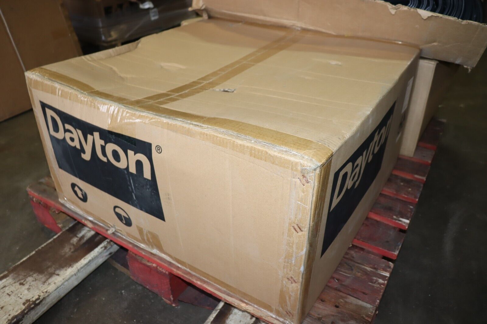 Exhaust Fan 24 in Blade 3/4 Horse Power 3 Phase Dayton 10D991