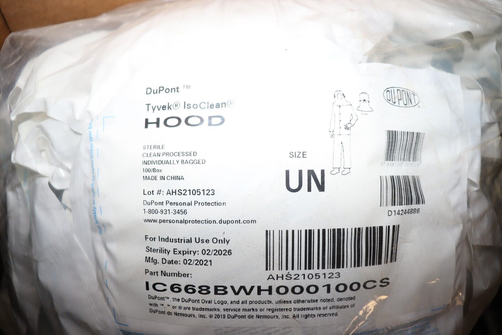 Dupont Tyvek Isoclean Good, IC668BWH000100CS Lot of Tyvek hoods - Northside Material Brokers