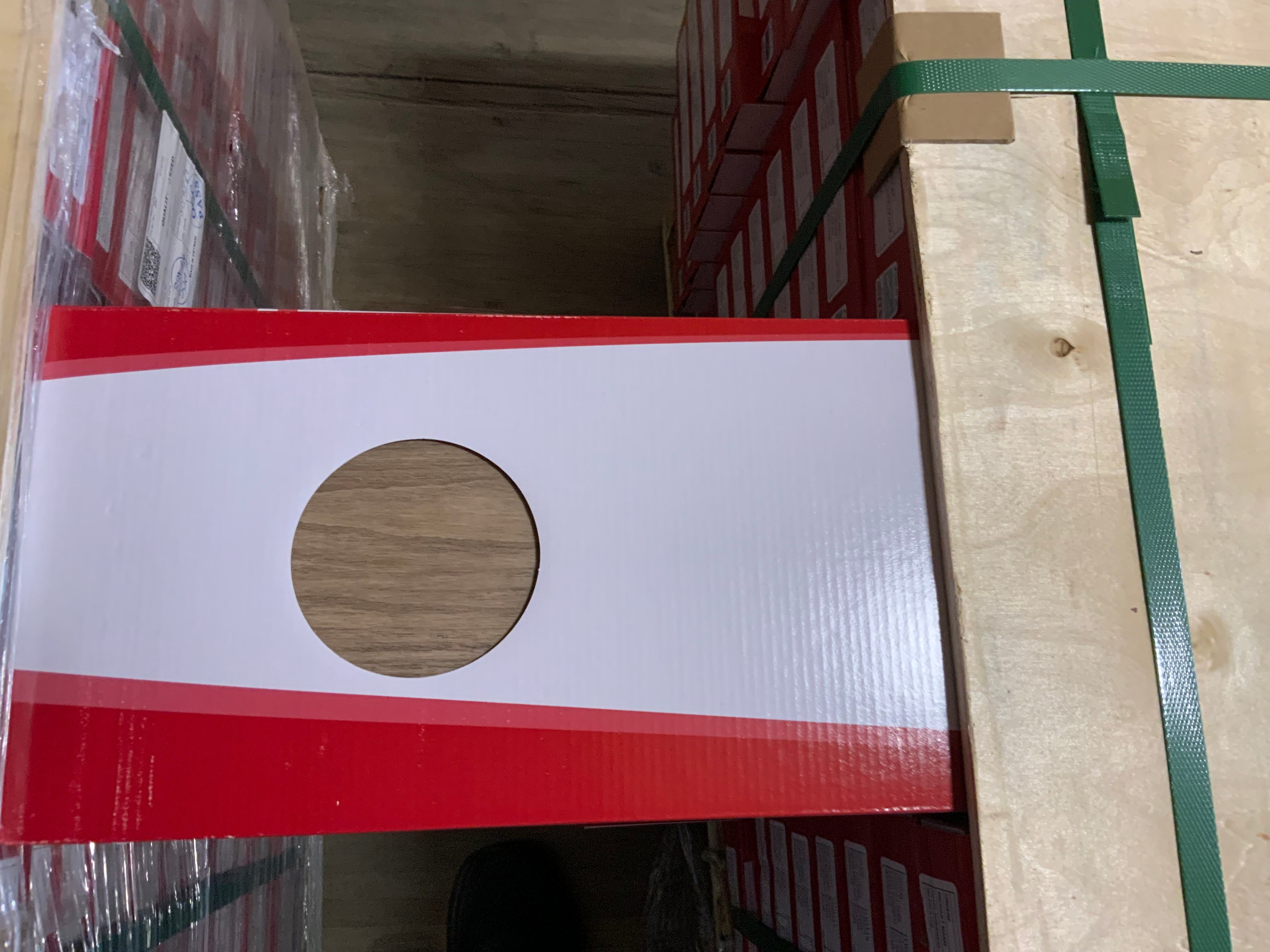 LVP flooring -HAZELNUT-