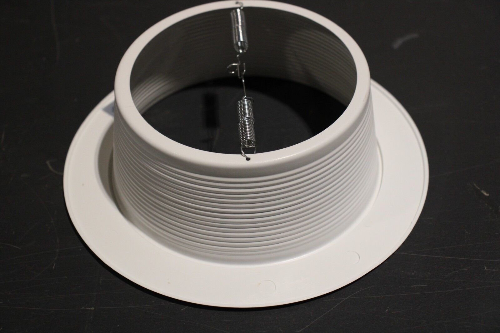 6" WHITE RECESSED LIGHTING TRIM / BAFFLE , BOX OF 12