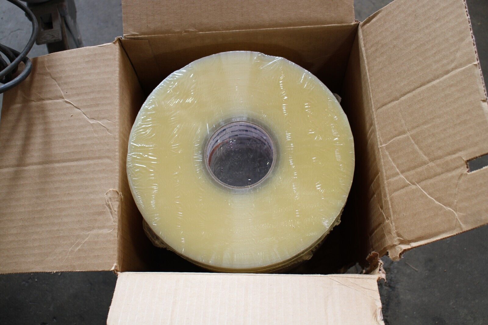SHURTAPE CASE COLD TEMP PACKING TAPE