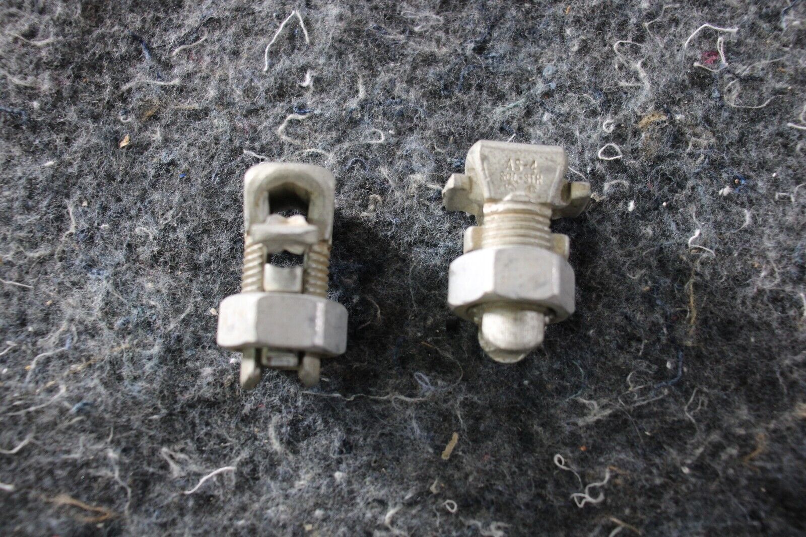 IDEAL 4 STR 10-4 ALUMINUM SPLIT BOLT CONNECTOR (2 PACK)