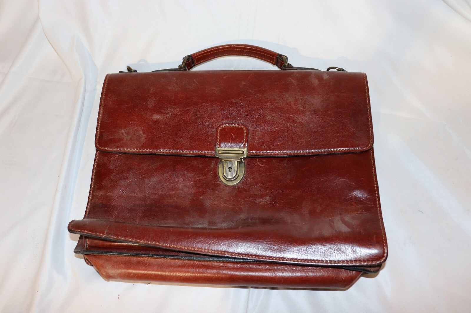 Vintage Old Angler Firenze Italian Leather Messenger, Laptop Bag Rare, w/ Key