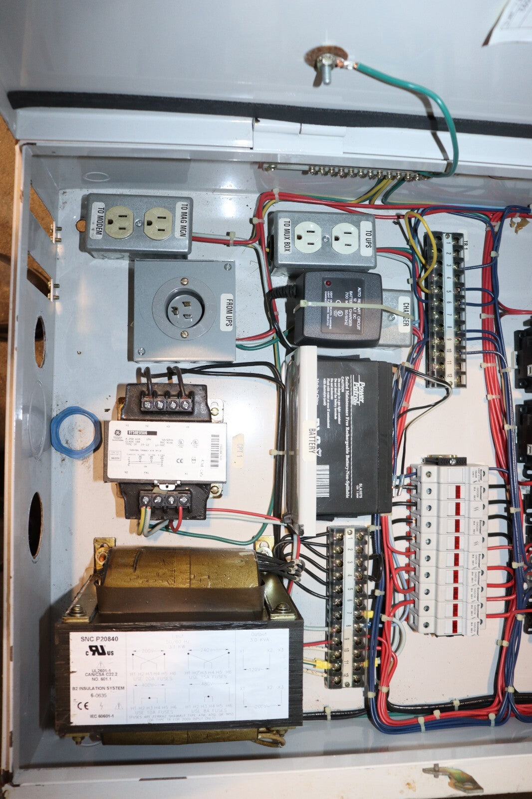 GE MR MAIN DISCONNECT Medical MAIN SYSTEM DISCONNECT PANEL, Used, Great PARTS