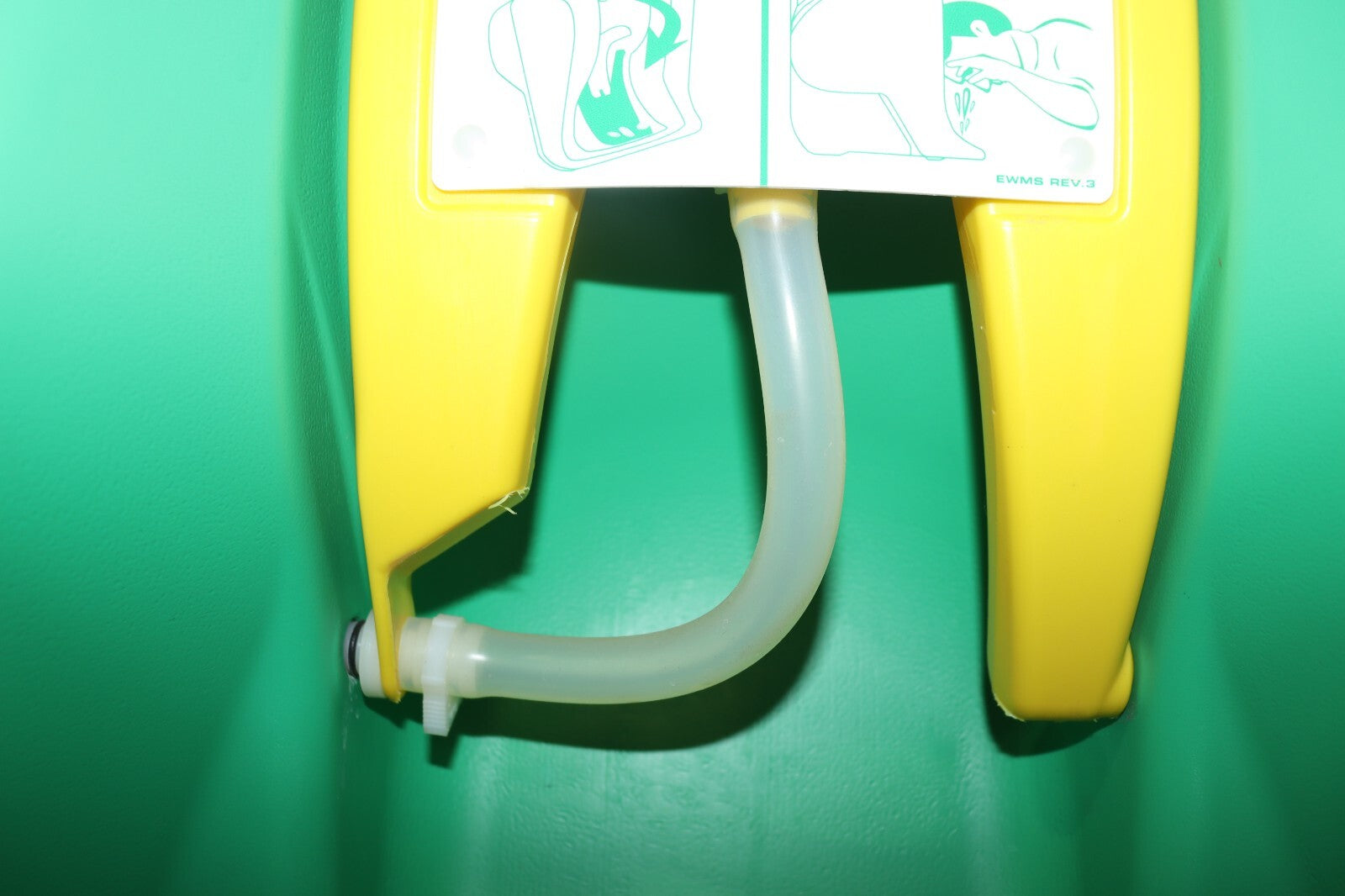 Guardian 16 Gallon G1540 Mobile Eyewash Station, Used, Clean