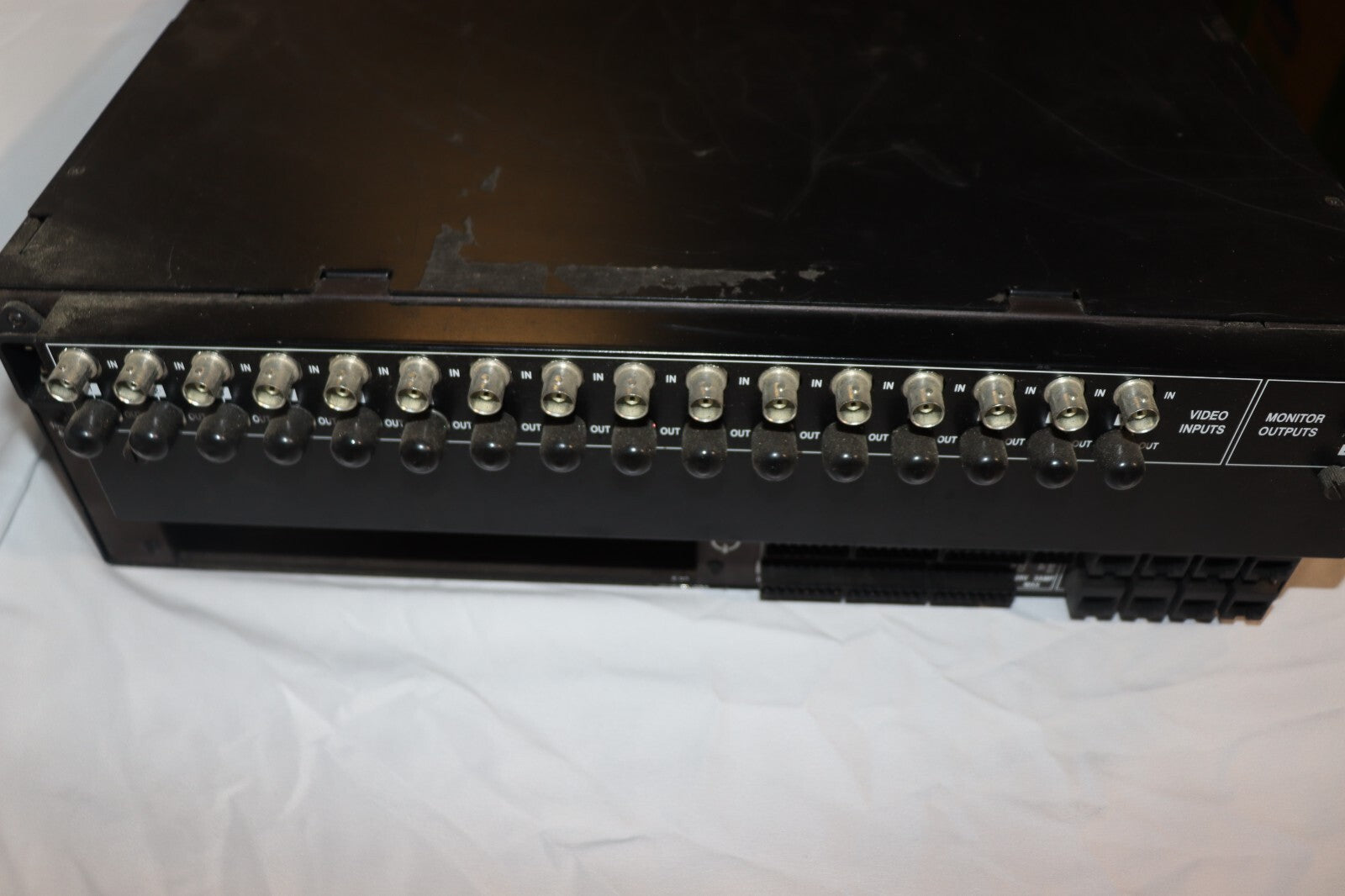 Vintage Honeywell HRM16BR1N500 Audio/Video  Alarm Center
