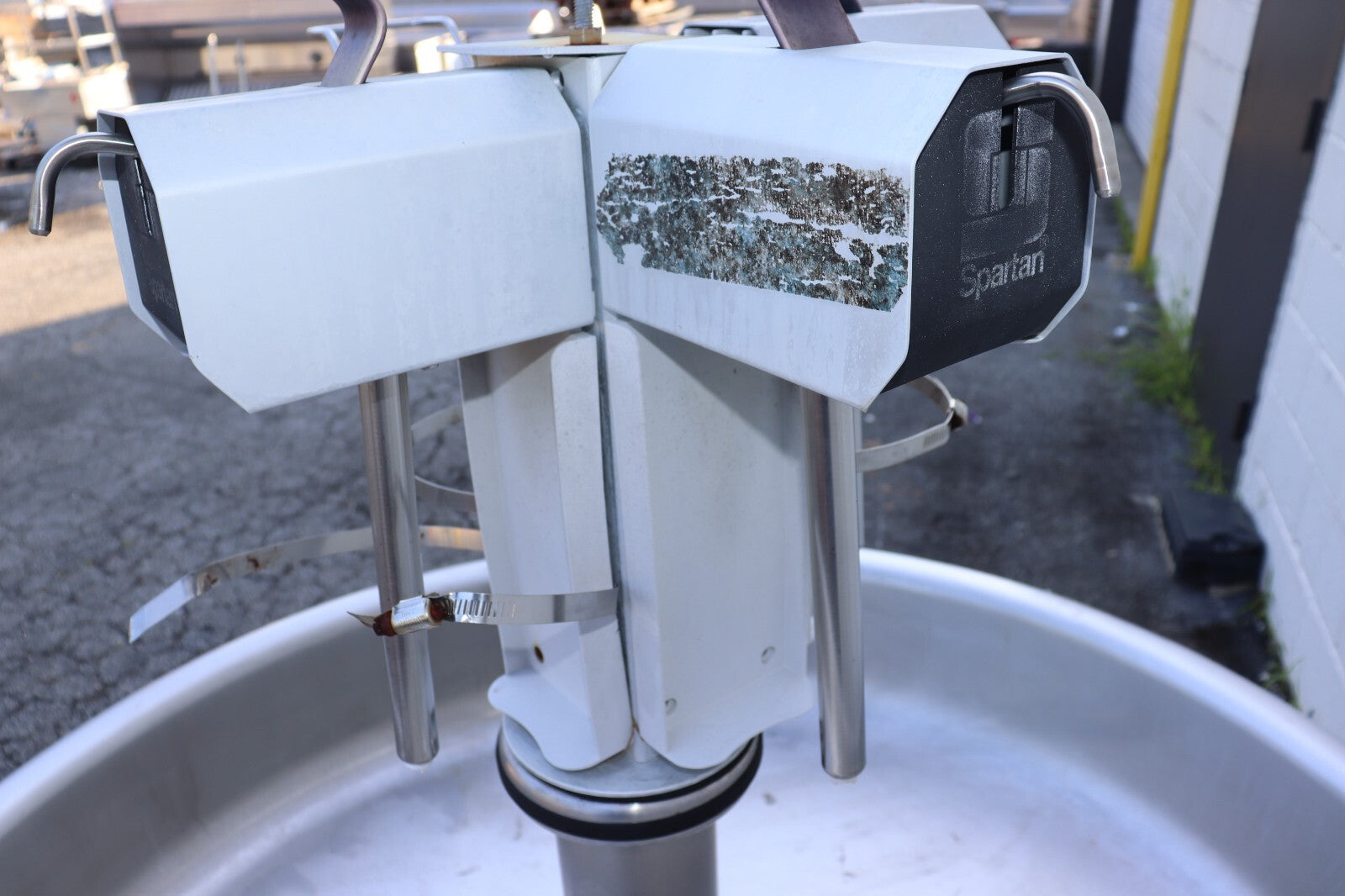 Wash Fountain: Silver, Stainless Steel, Circular, 54 in Overall Wd, 8 Station