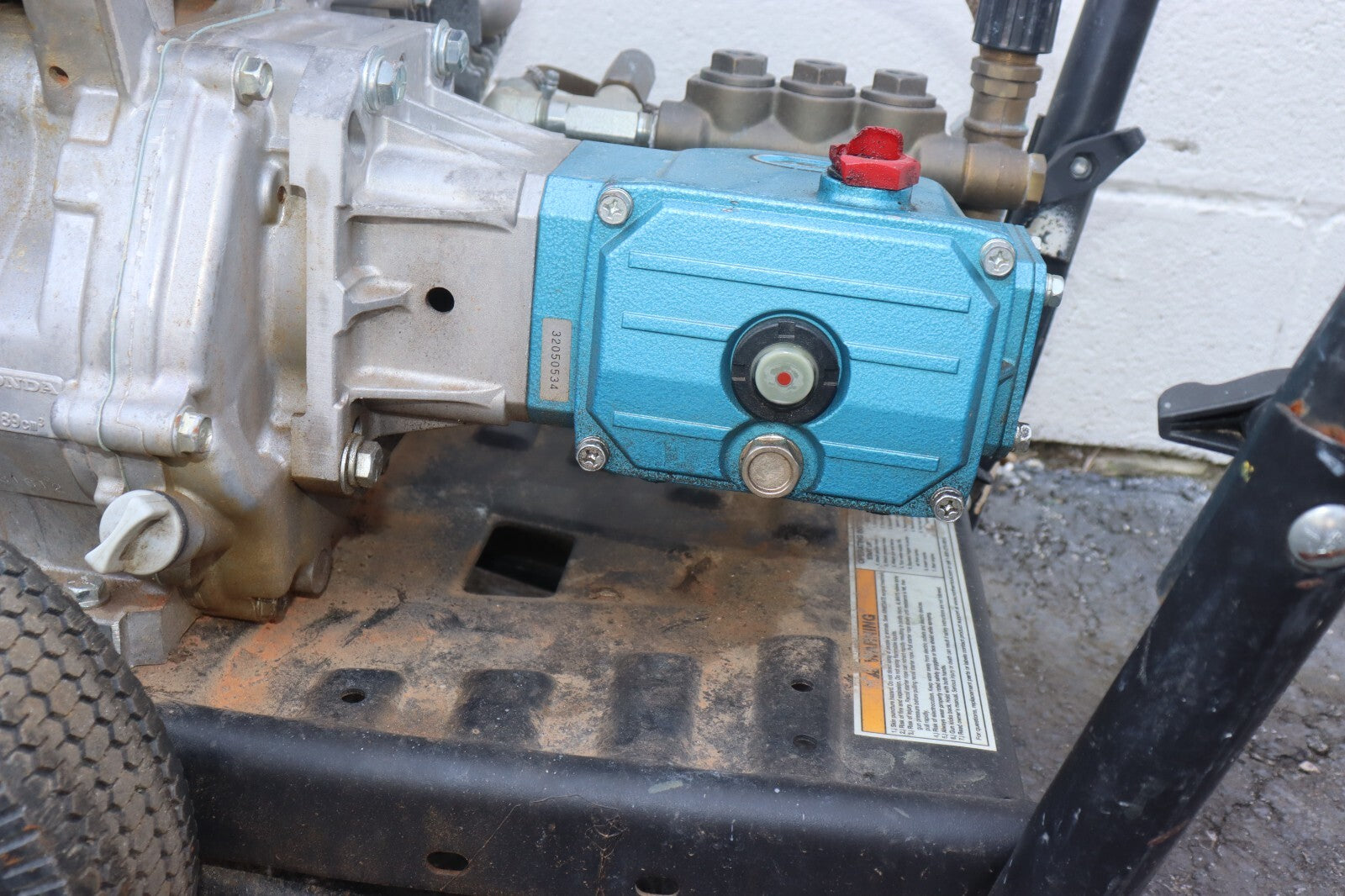 NorthStar Gas Cold Water Pressure Washer, 4000 PSI, Honda Engine, Cat Pump, Used