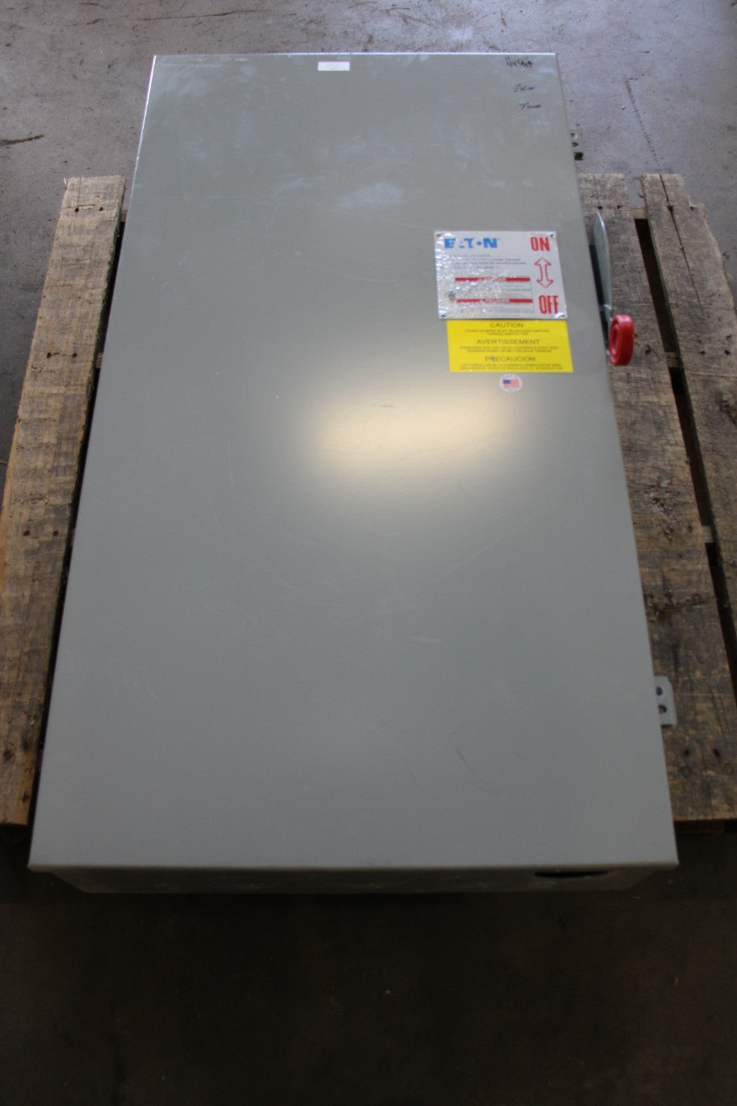 Eaton DH365NGK 400 Amp 600V 3 Phase 4 Wire Fusible Disconnect