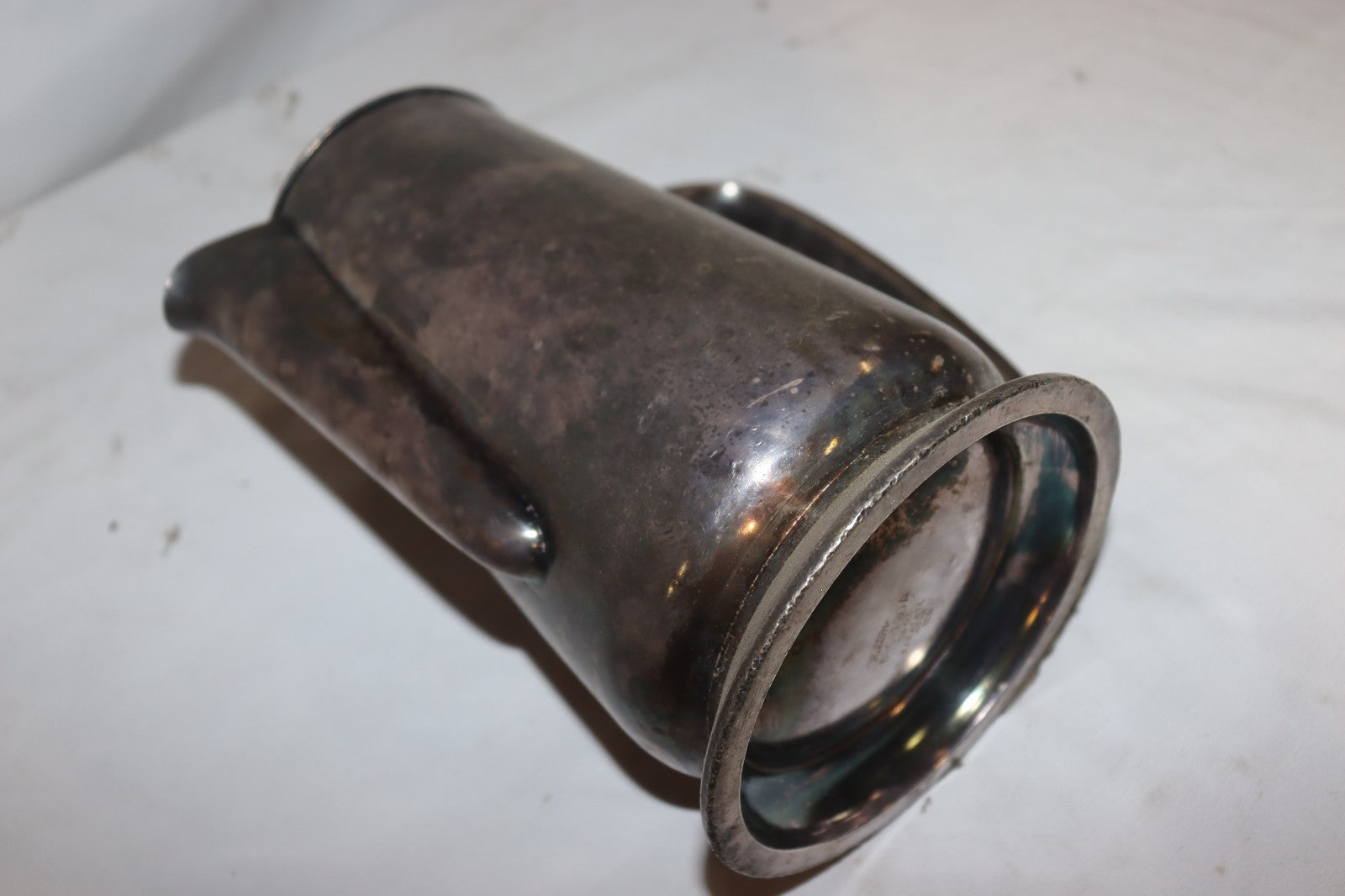 ANTIQUE HILTON HOTEL 10 oz CREAMER PITCHER HOTEL SILVER