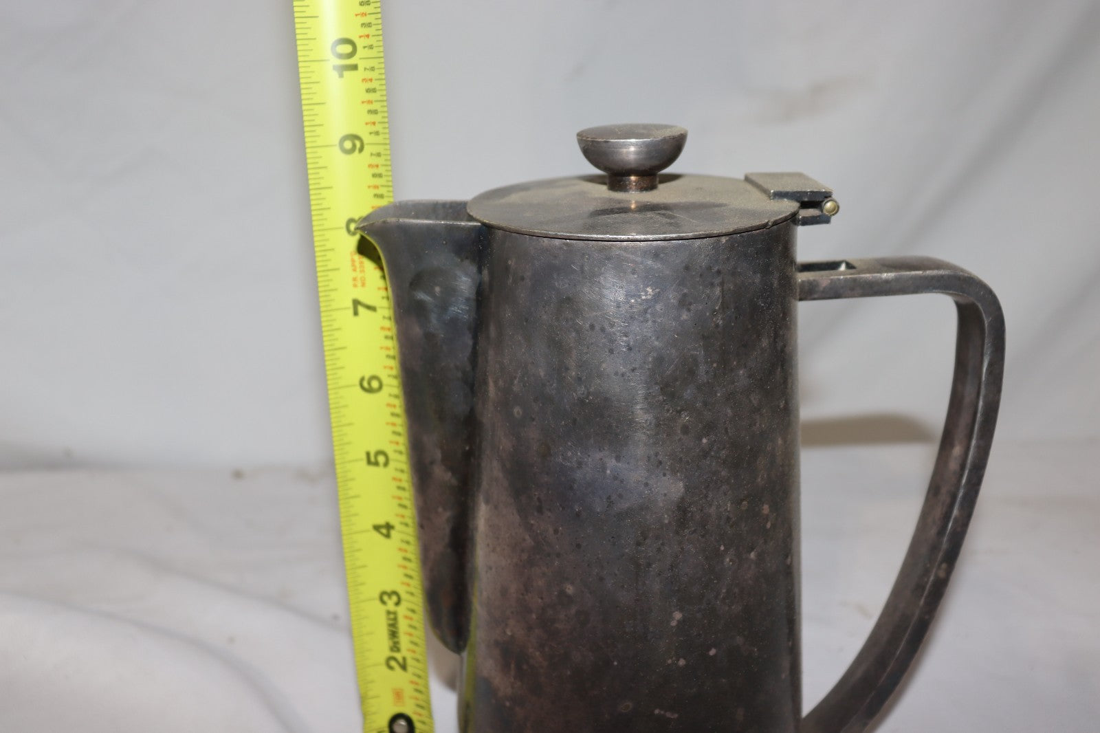 ANTIQUE HILTON HOTEL 10 oz CREAMER PITCHER HOTEL SILVER