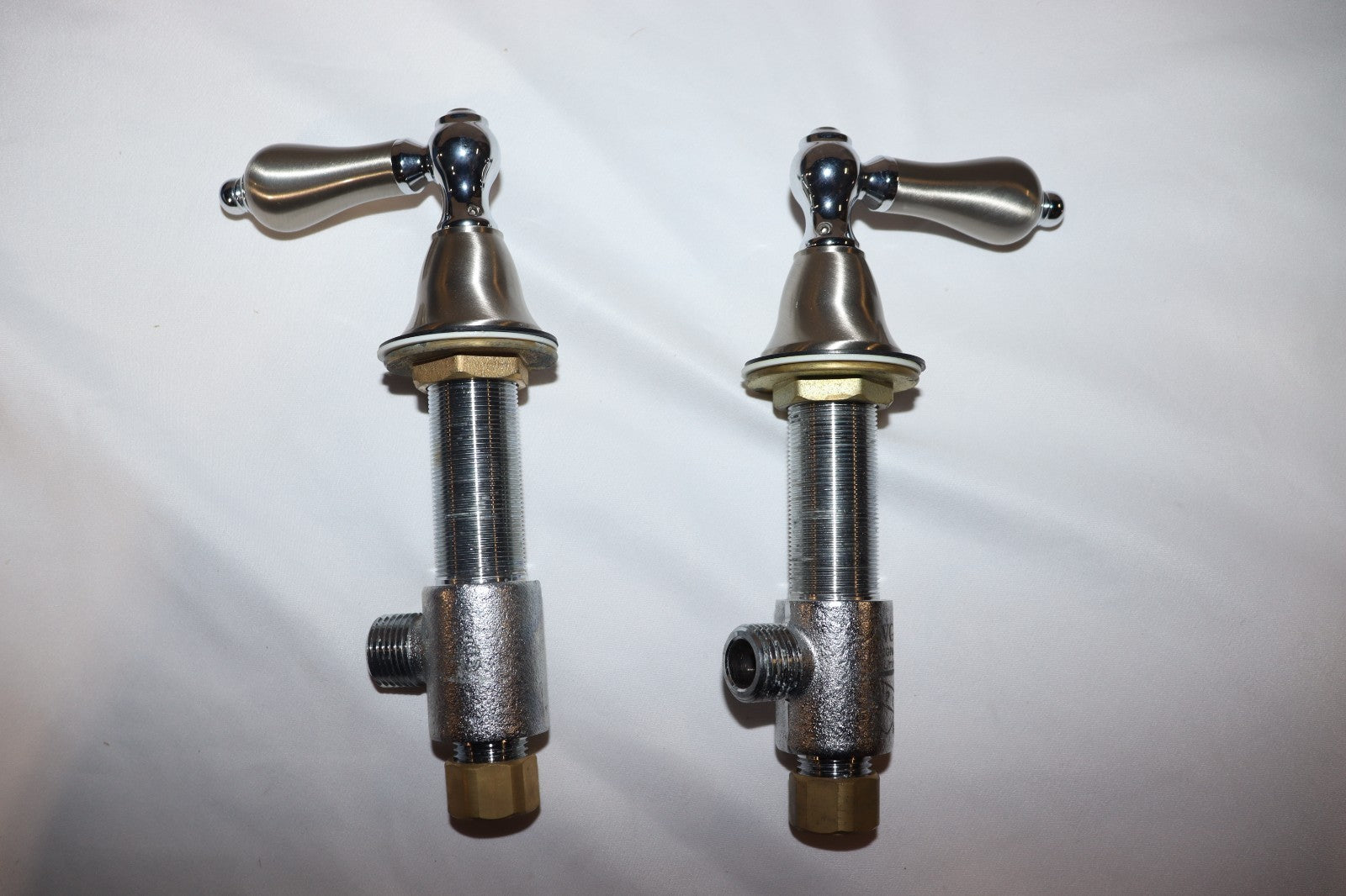Giagni EE14SNPC Widespread Bath Faucet, Satin Nickel & Polished Chrome, New