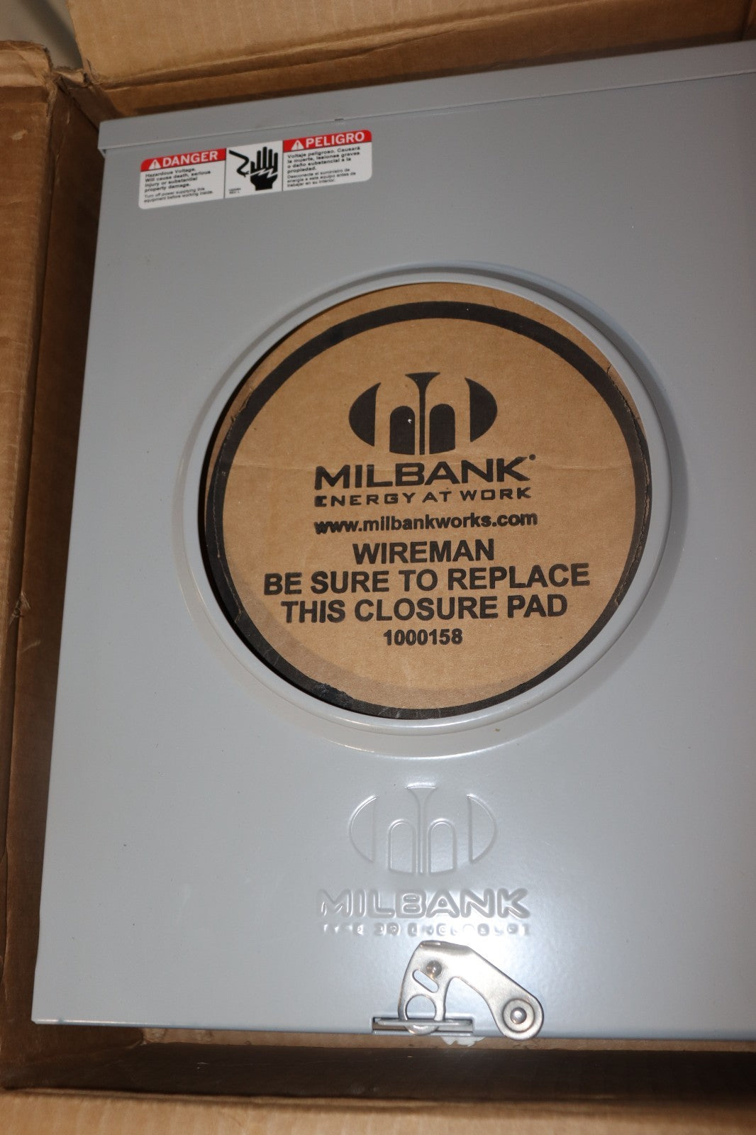 U7040-XL-TG MILBANK 200A 1PH OH/UG 4T METER SOCKET