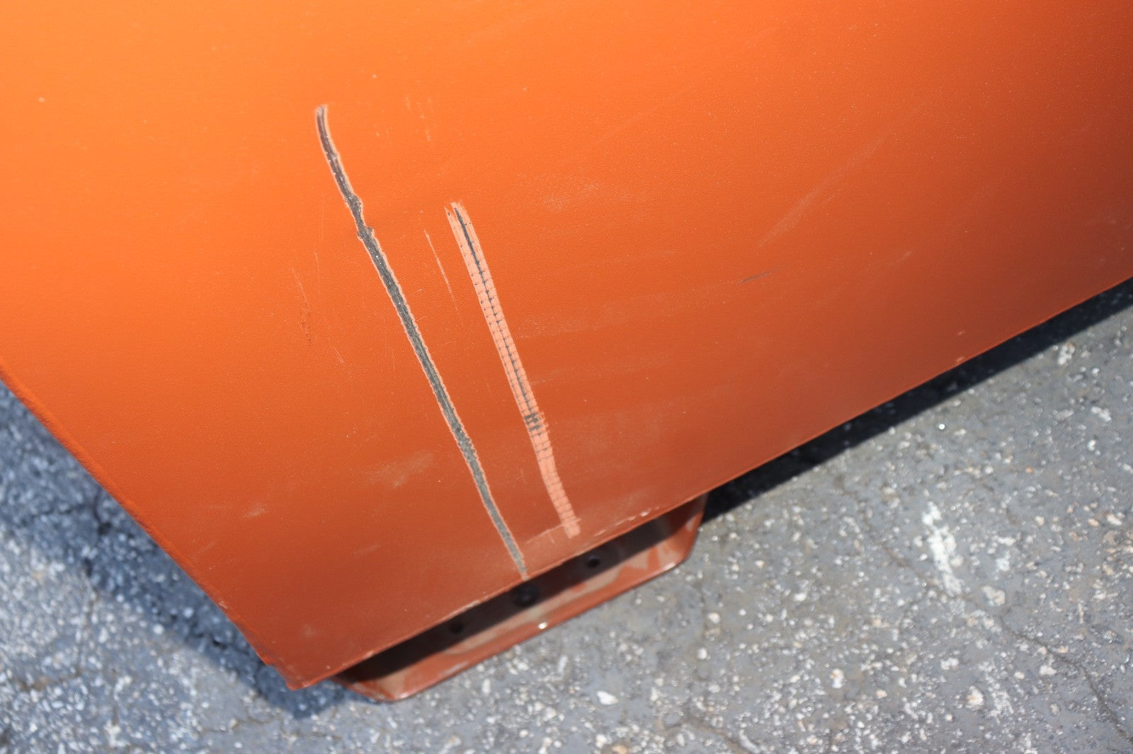 Cresent Jobox 1-656990 30"W x 48"L x 36"H, New, Scratch and Dent
