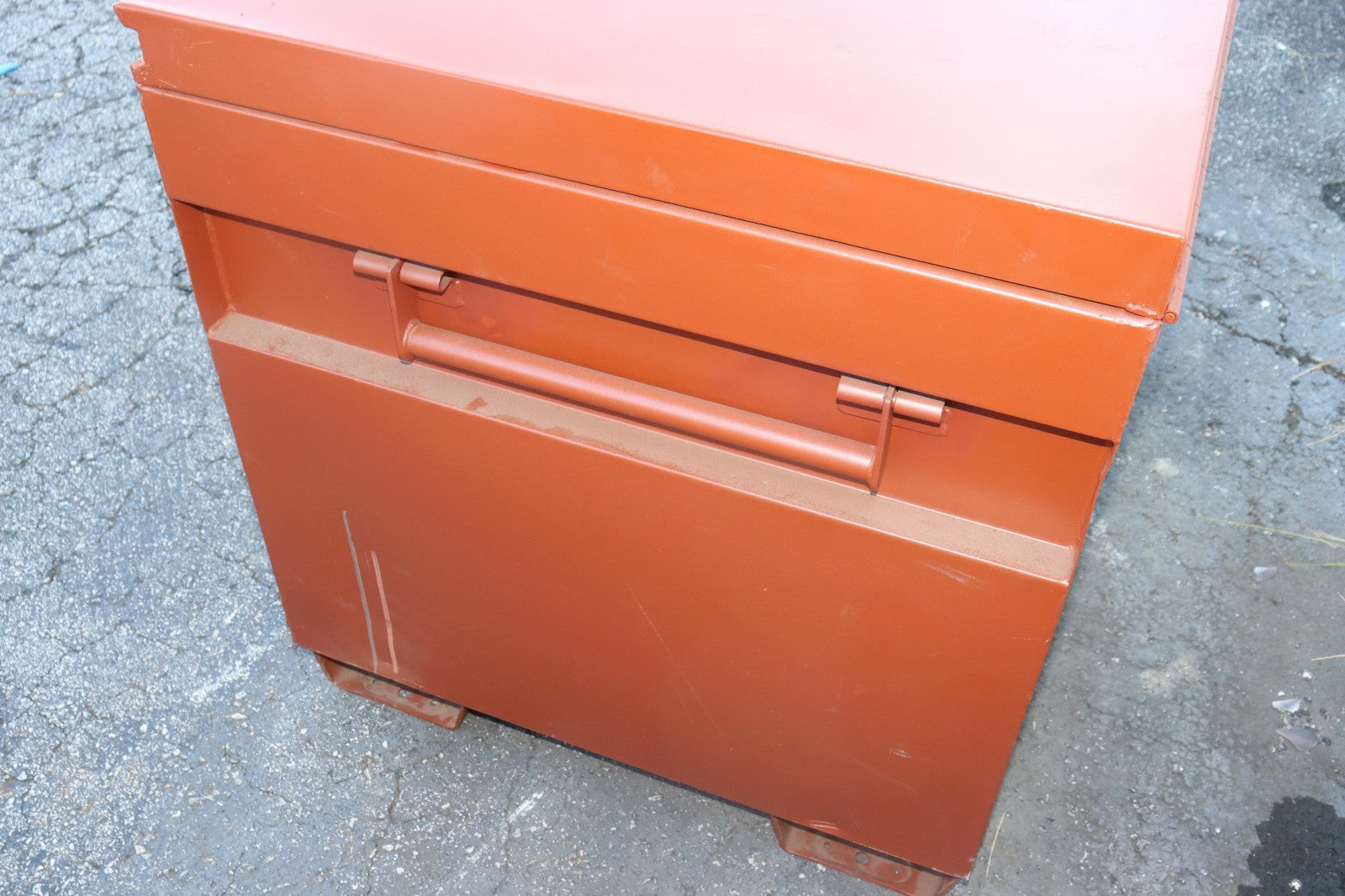 Cresent Jobox 1-656990 30"W x 48"L x 36"H, New, Scratch and Dent