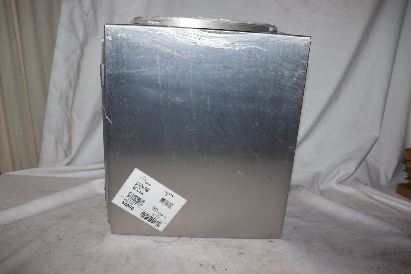 HOFFMAN Enclosure: Screwdown Clamps, 14 in Nominal Enclosure 32FE52, A1412CHNFSS