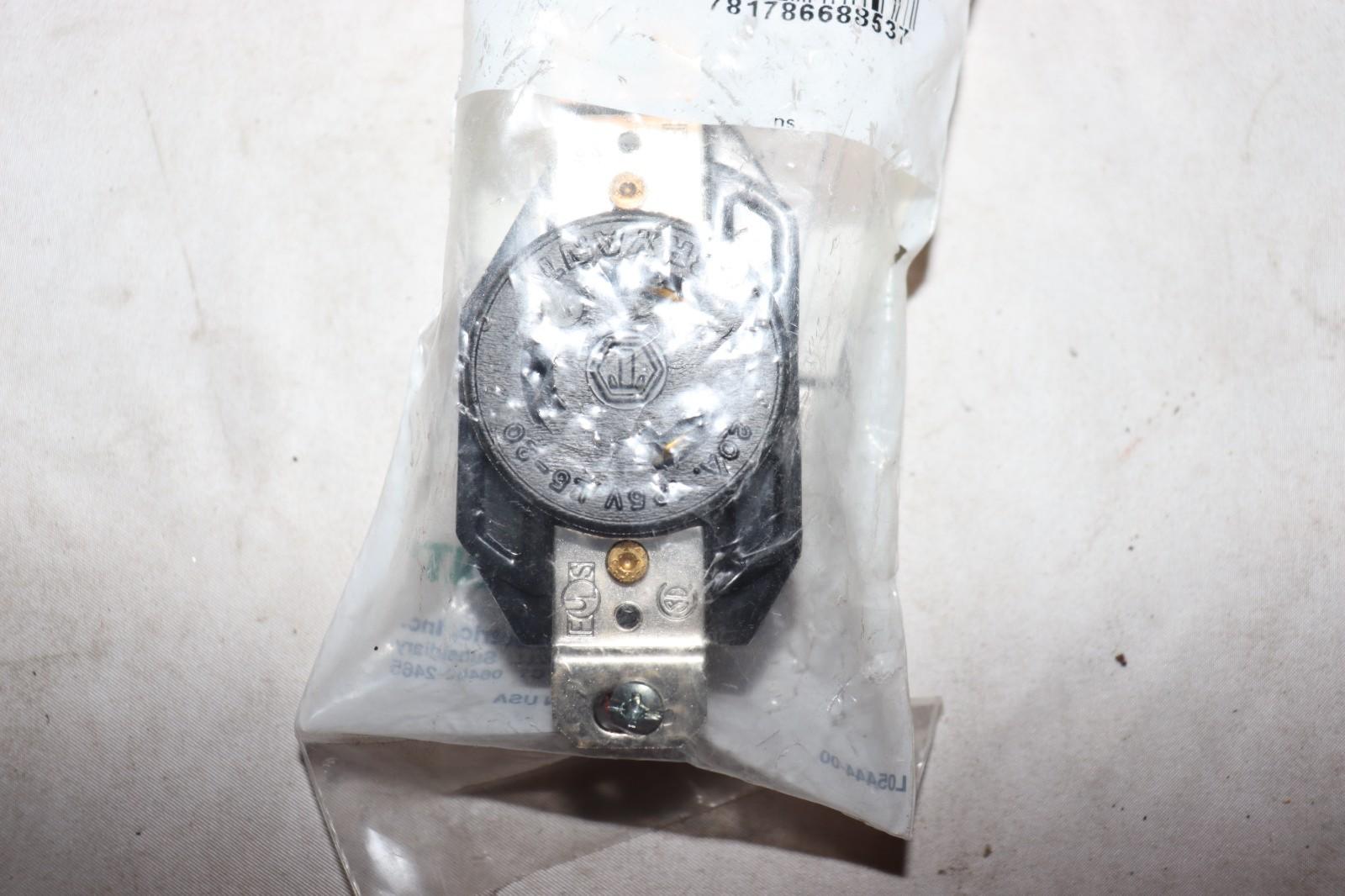 Bryant L5-20 20A 125V Locking Receptacle 71520FR, 20 A, 250V AC, Black, 3 Poles