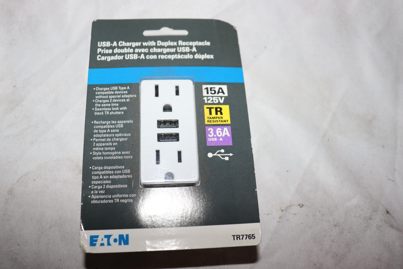 Eaton TR7765 Duplex Receptacle 15A 125V W/ (2) USB-A Charger, White, NEW