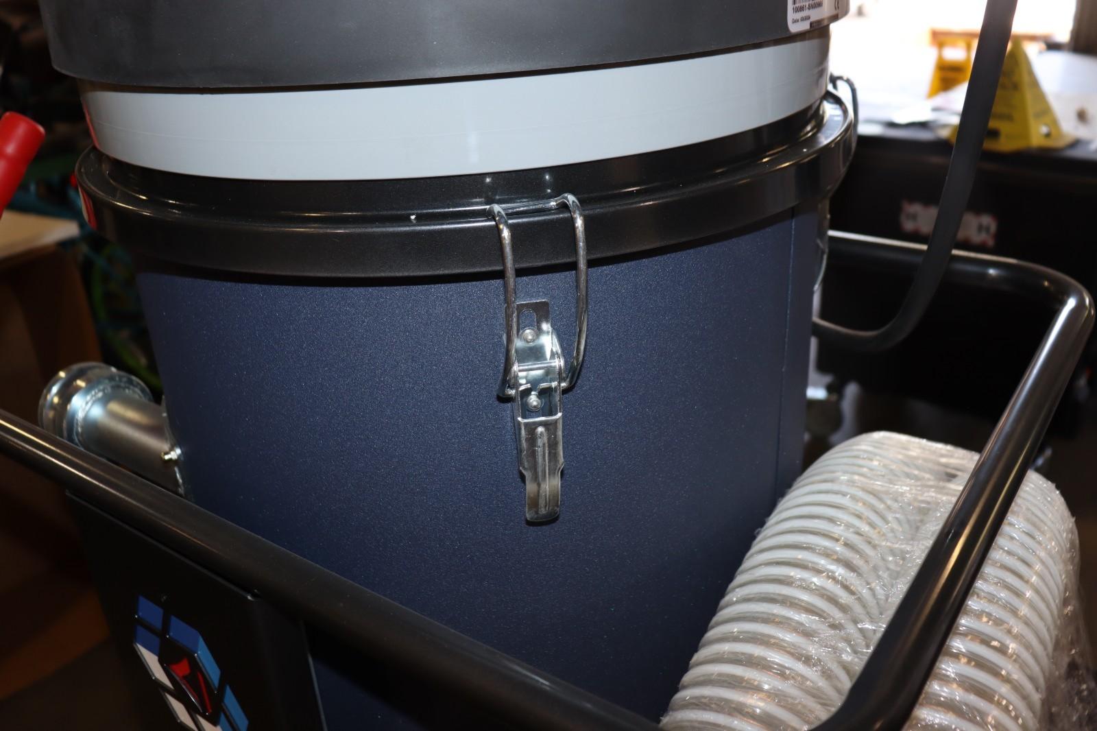 DiamaPro SVX2 +A Self Pulsing HEPA Dust Collector Vacuum, 110V, NEW