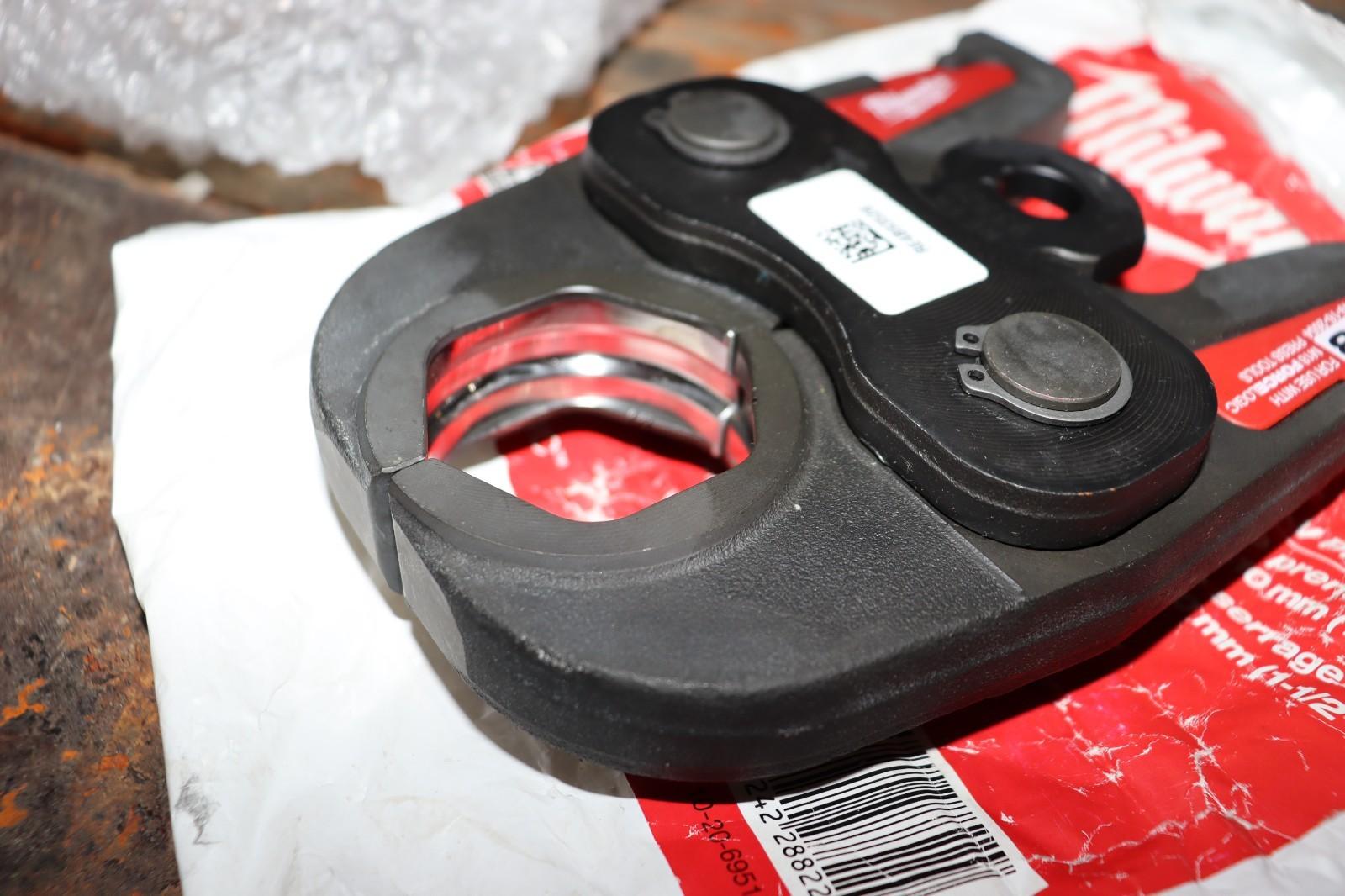 Milwaukee Tool 49-16-2654 1-1/2" Cts-V Press Jaw M18 Forcelogic Press