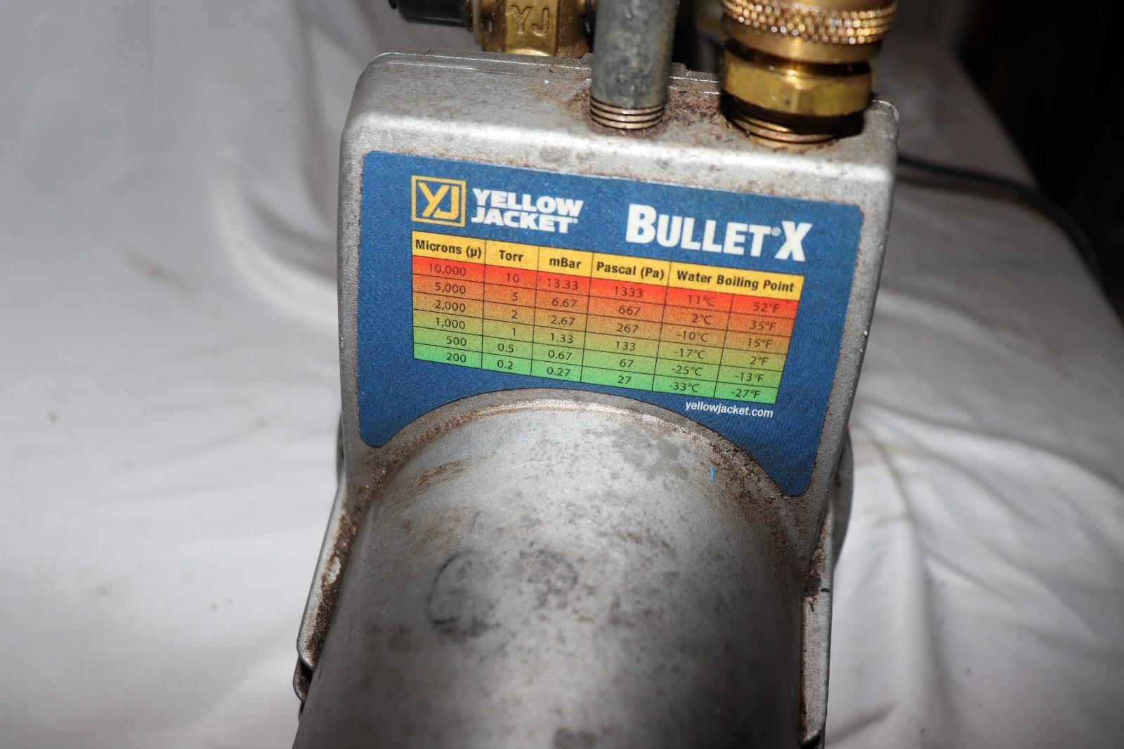 Yellow Jacket 93600 7 CFM Vacuum Pump Bullet X 115VAC 1PH 7 CFM 2 Stage, USED