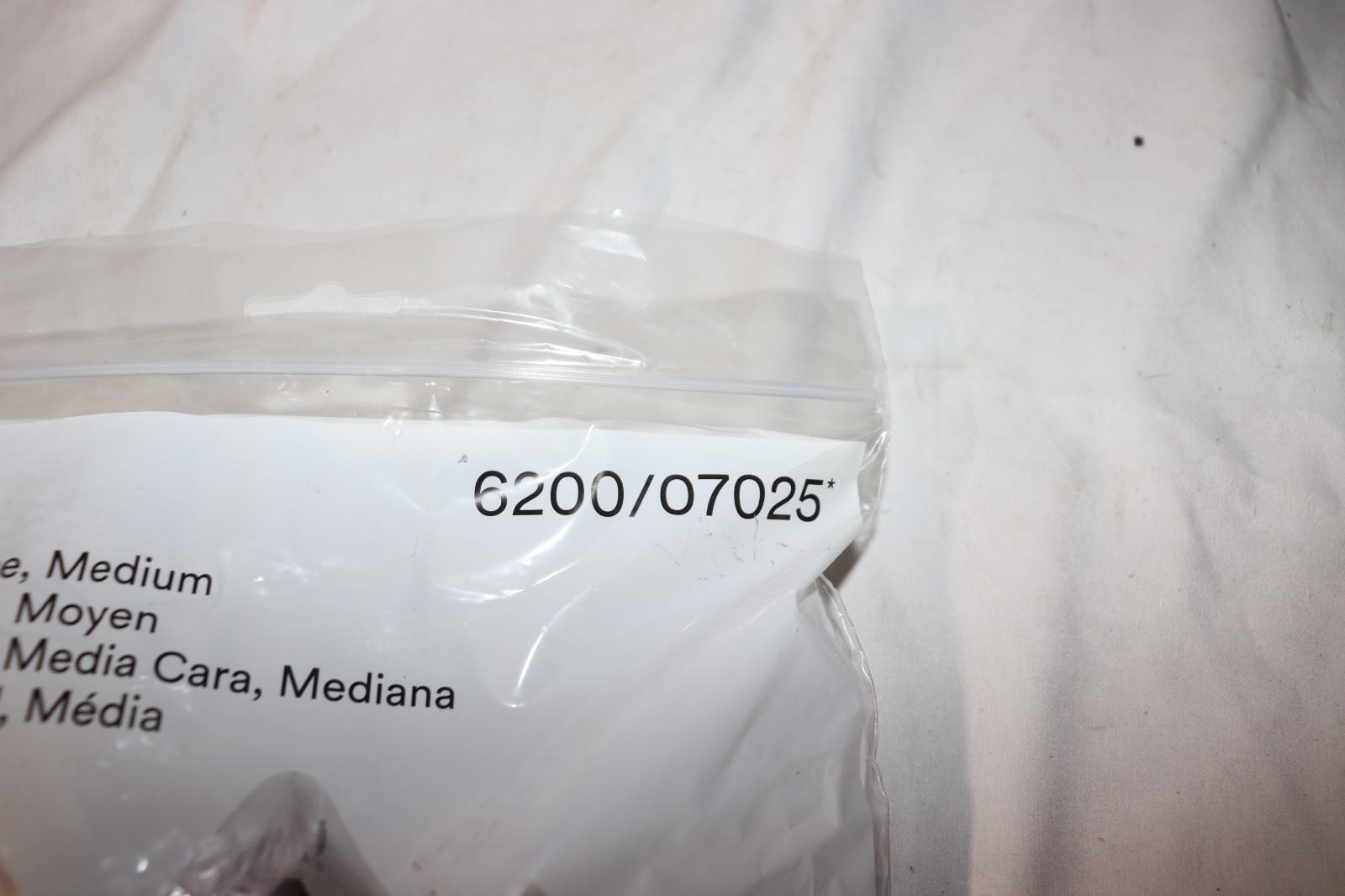 3M 6200/07025 Medium Half Facepiece Reusable Respirator Dust Mask