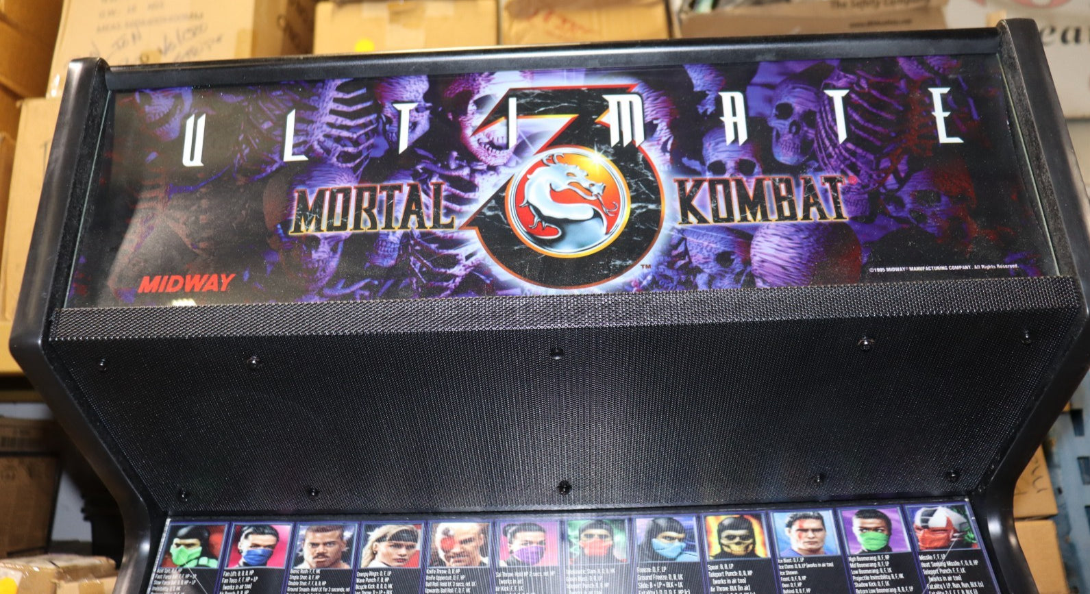 MORTAL KOMBAT 3 ULTIMATE ARCADE MACHINE by MIDWAY 1995 (Excellent Condition)