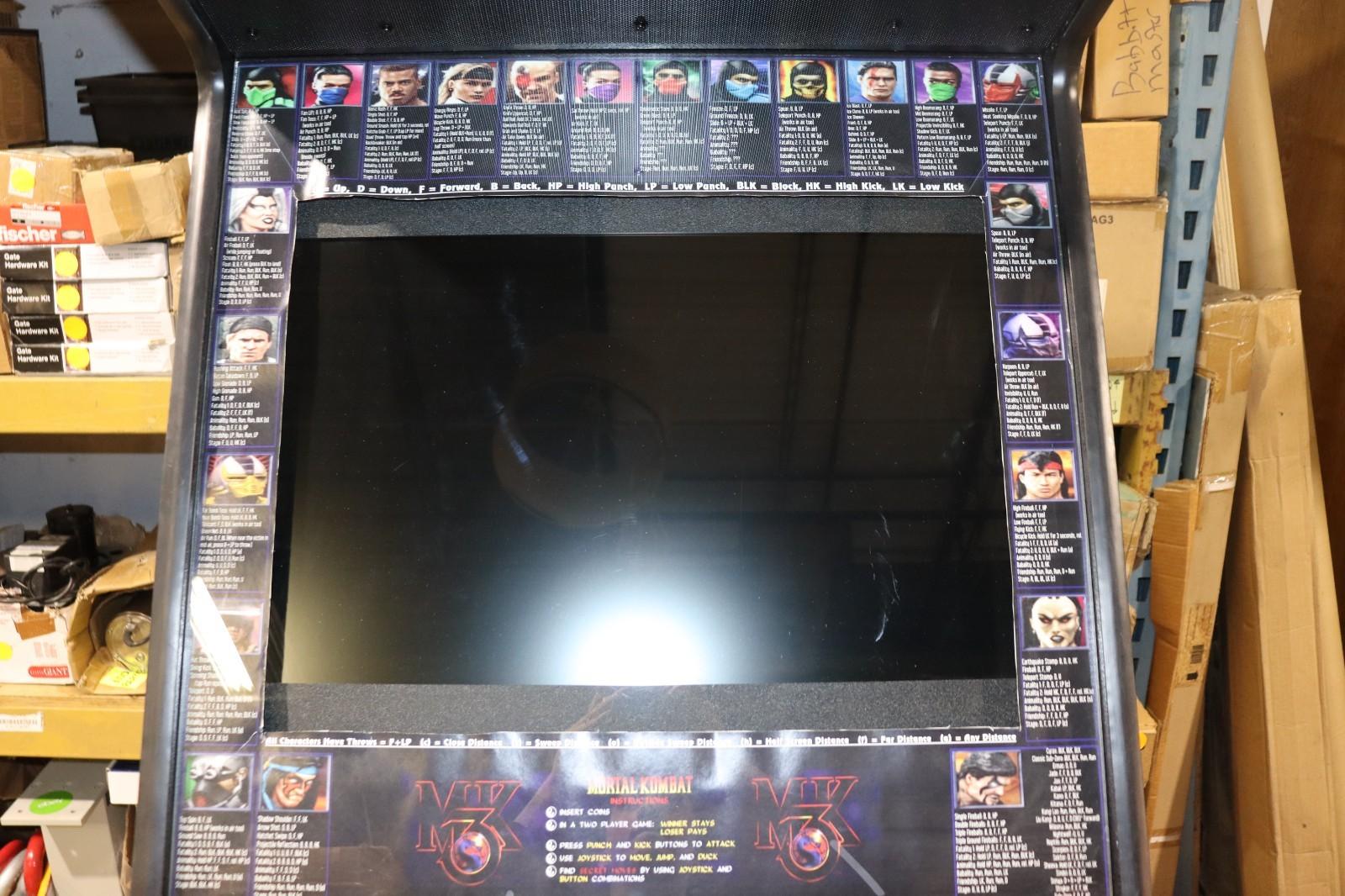 MORTAL KOMBAT 3 ULTIMATE ARCADE MACHINE by MIDWAY 1995 (Excellent Condition)