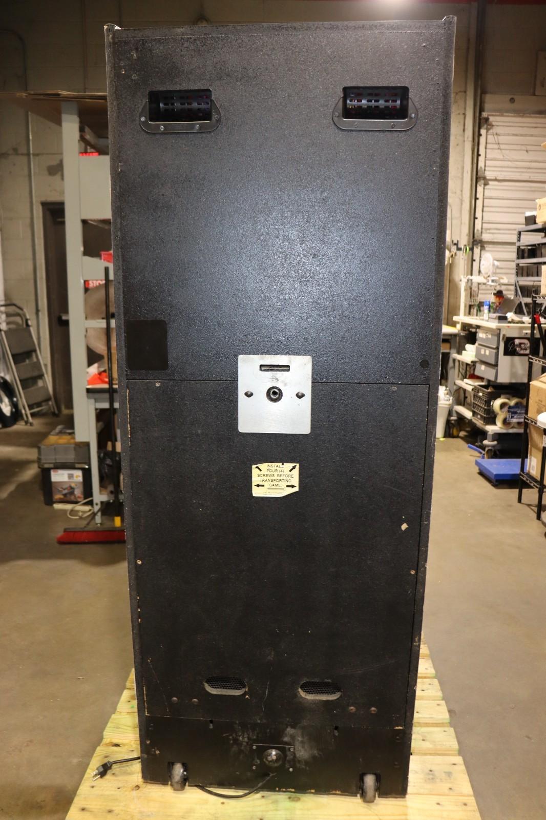 MORTAL KOMBAT 3 ULTIMATE ARCADE MACHINE by MIDWAY 1995 (Excellent Condition)