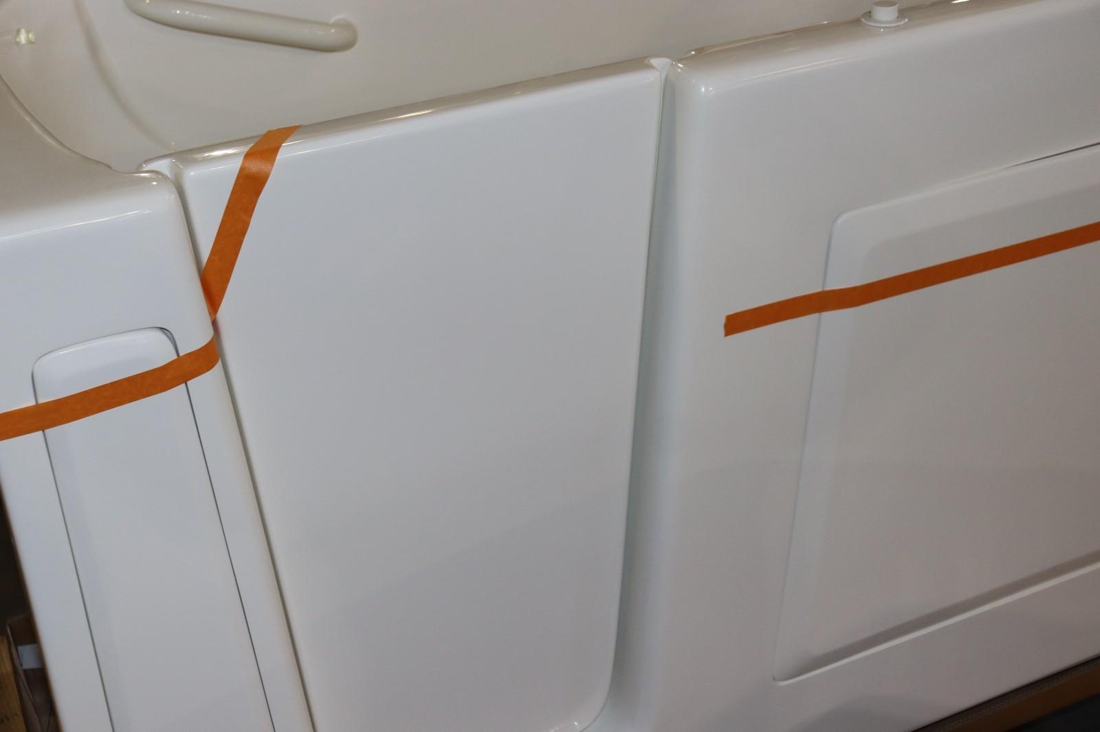 American Standard 60" Alcove Fiberglass Air Walk in Tub w/ Left Drain, White